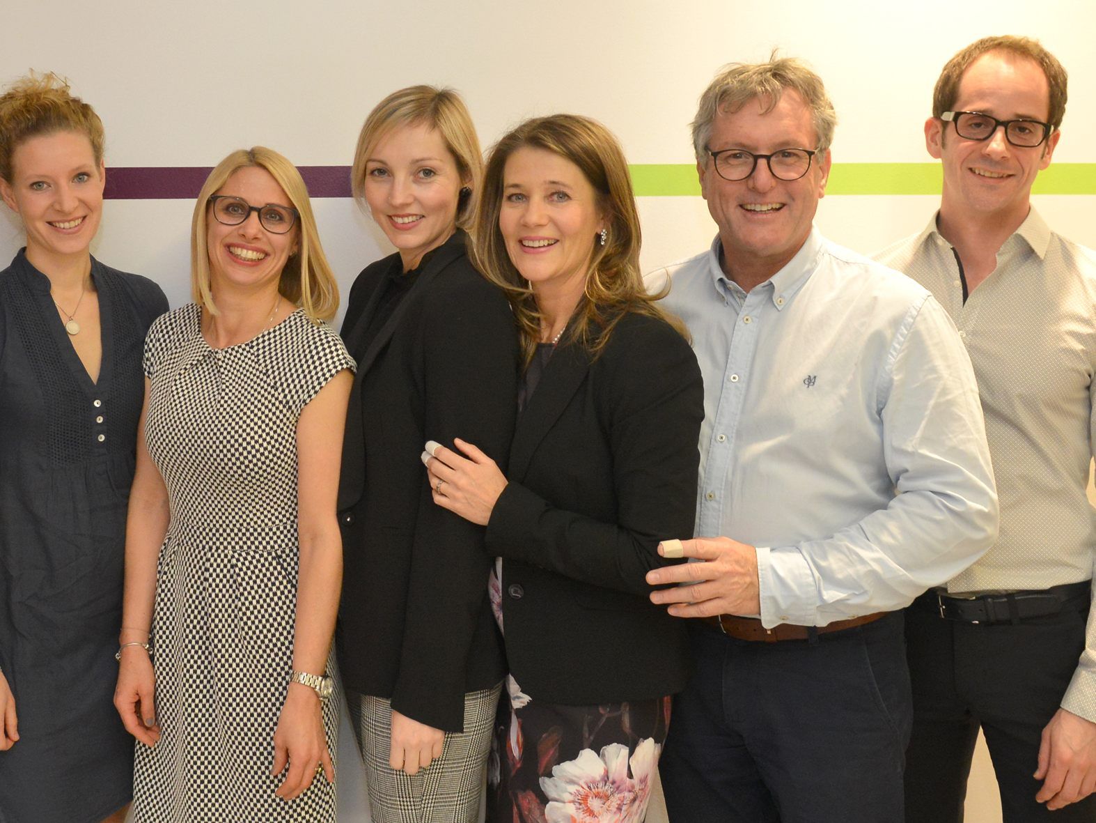 impulsplus-Physiotherapeutinnen Marlies Außerer-Hohls, Christa Reischmann, Mirjam Kornexl, Susanne Hagen sowie Dr. Günter Diem und Dr. Martin Grabher.