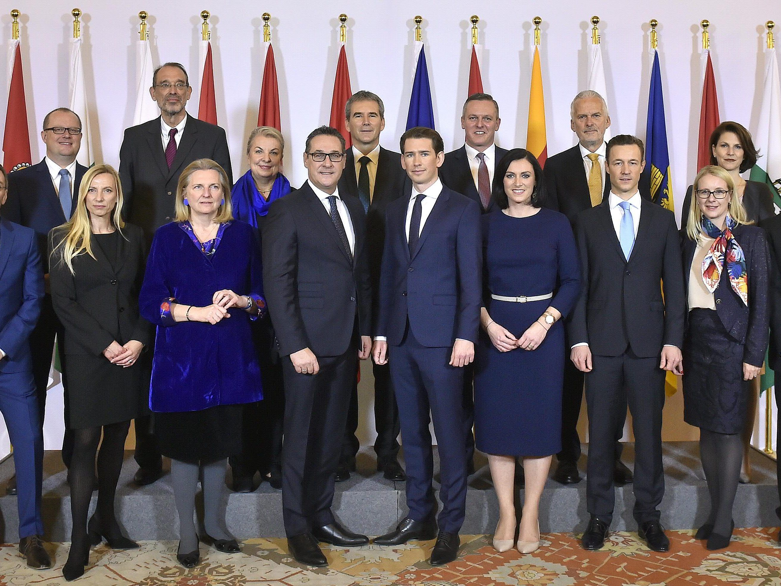 Die neue Regierung wird sich erst am Mittwoch präsentieren