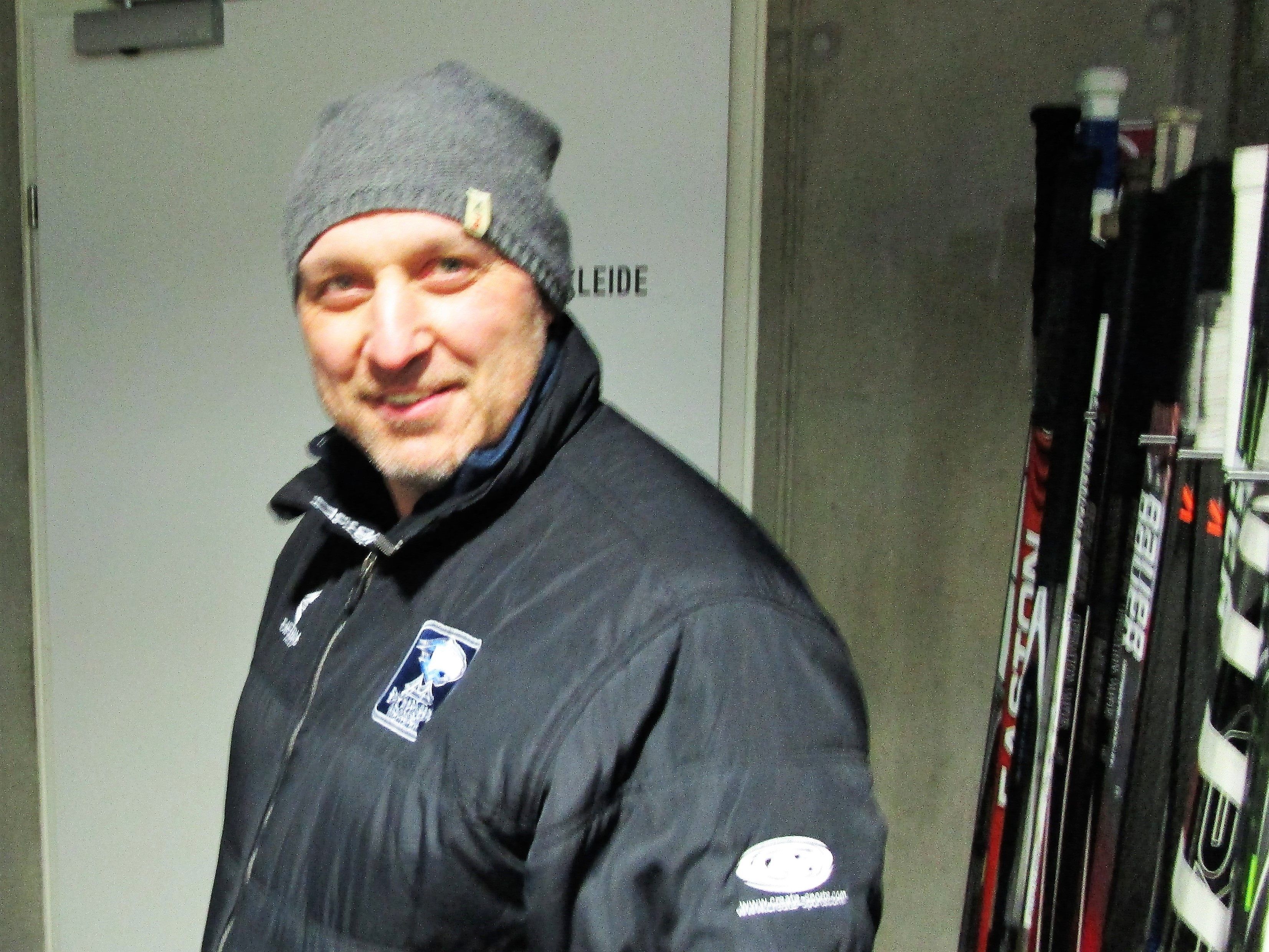 EHC Coach Stengele: "Der Bessere hat gewonnen."