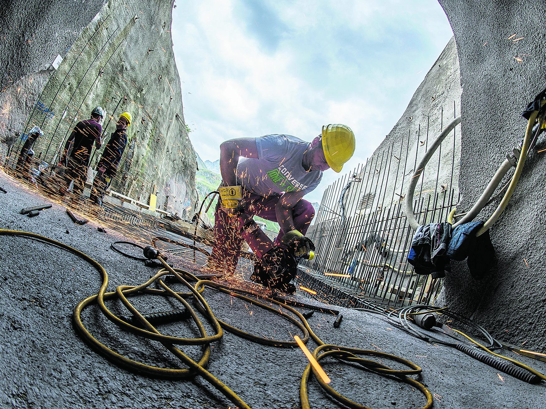 Restarbeiten sind auch am Portalbauwerk noch zu erledigen.