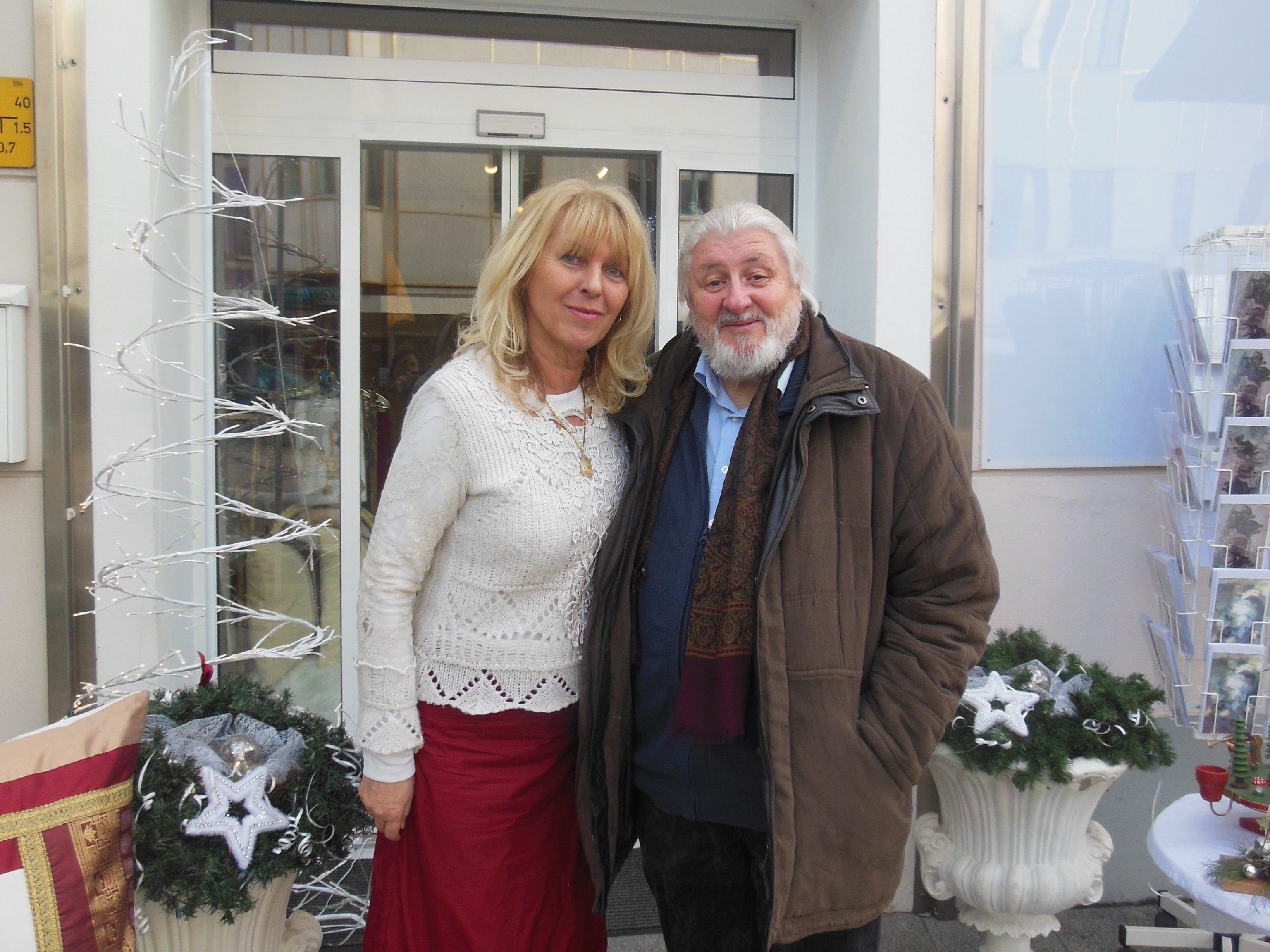 Reinhard Auer besuchte die Malerin Karin Walser.