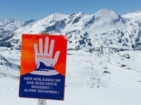 Verbreitet erhebliche Lawinengefahr der Stufe drei in Vorarlberg und Tirol Verbreitet erhebliche Lawinengefahr der Stufe drei in Vorarlberg und Tirol