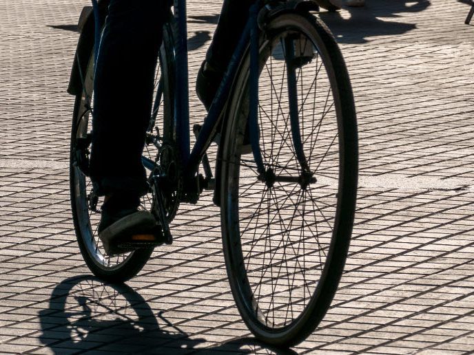 Polizei bittet um Zeugenhinweise Polizei bittet um Zeugenhinweise