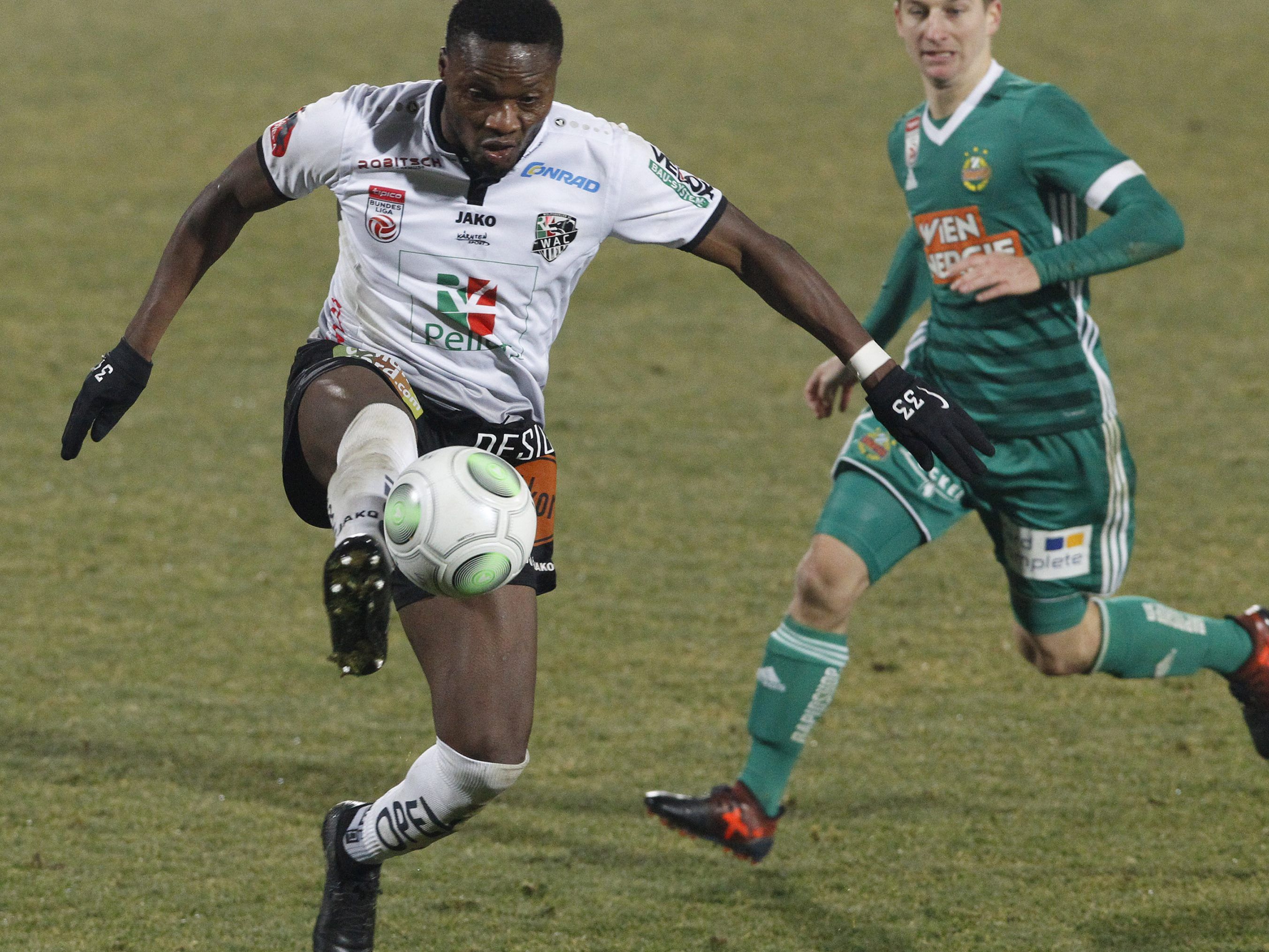 WAC und Rapid spielten eine enttäuschende Nullnummer. WAC und Rapid spielten eine enttäuschende Nullnummer.