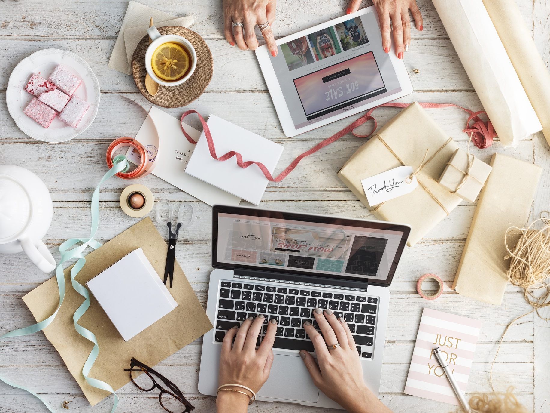 Erst unterm Christbaum, dann schon im Internet. Wer auf Tauschbörsen einkauft, sollte aufpassen