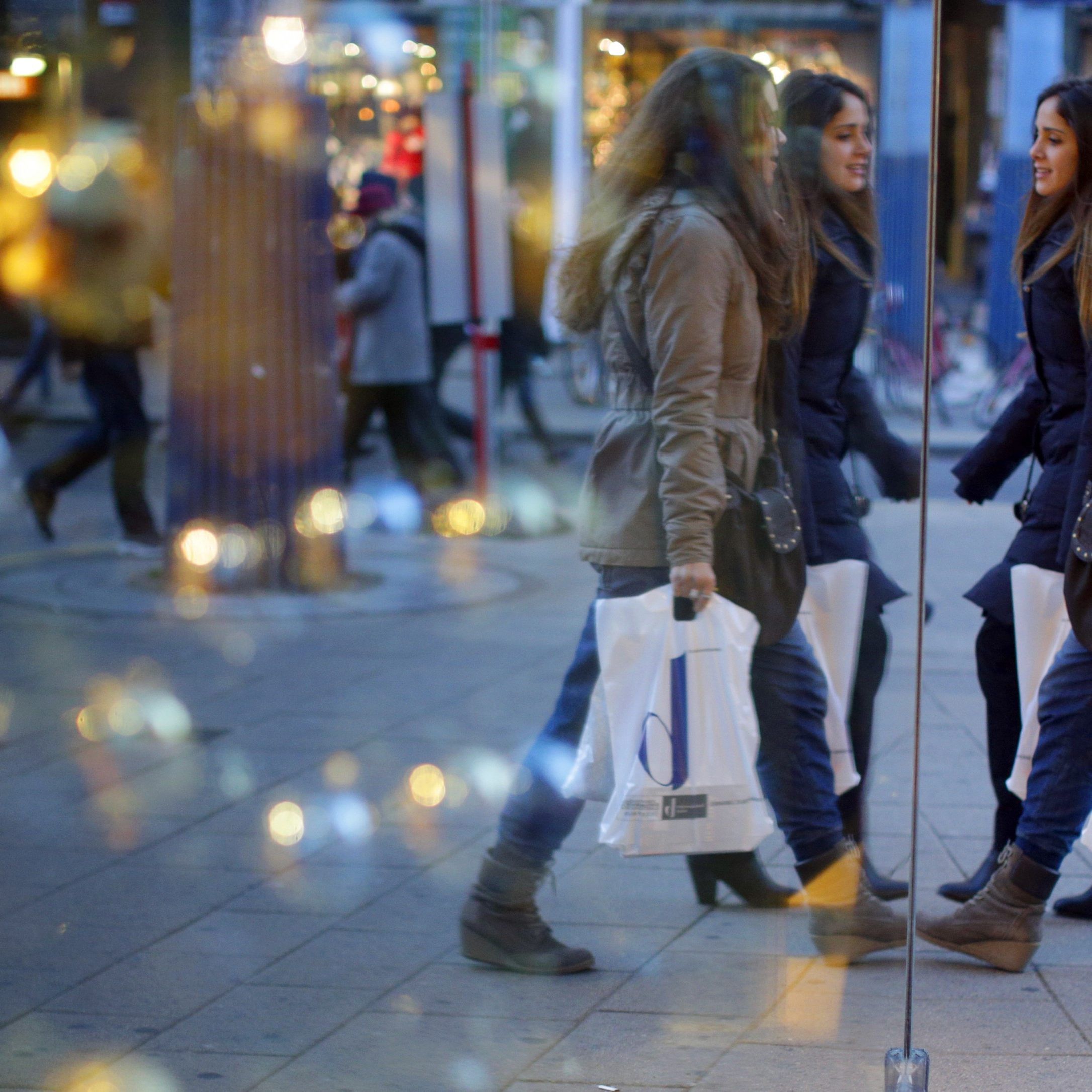 Der heimishce Handel ist derzeit zufrieden mit dem Weihnachtsgeschäft.