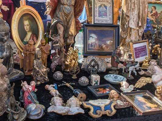An zwei Wochenenden im Advent findet der Kunst & Kram Weihnachtsmarkt statt. An zwei Wochenenden im Advent findet der Kunst & Kram Weihnachtsmarkt statt.