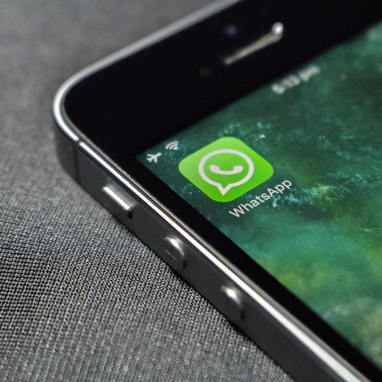 Auf manchen Blackberry und Windows Phones werden Whatsapp-Updates mit 1. Jänner eingestellt.