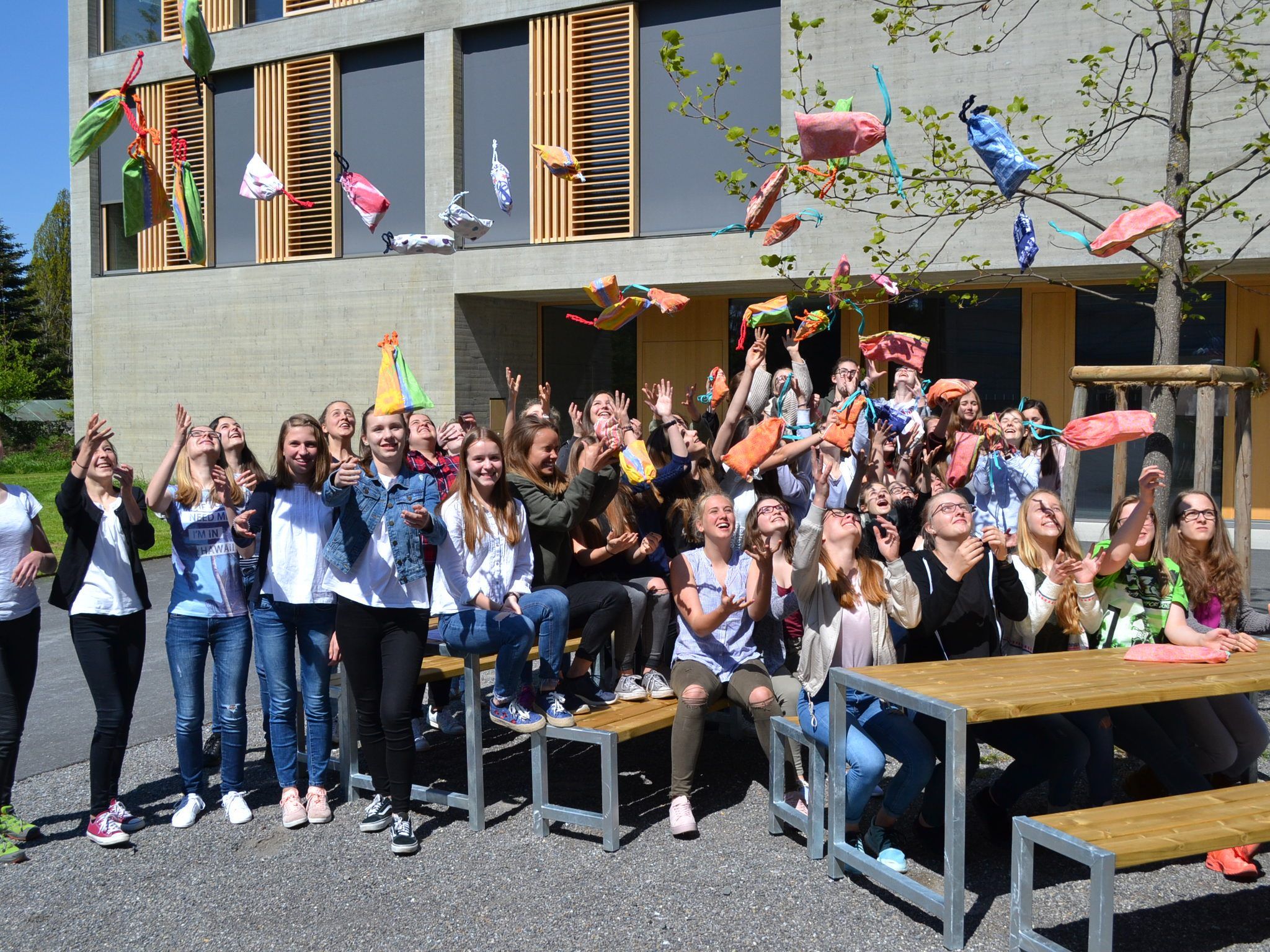 Neubau auf dem Schulcampus Marienberg Neubau auf dem Schulcampus Marienberg
