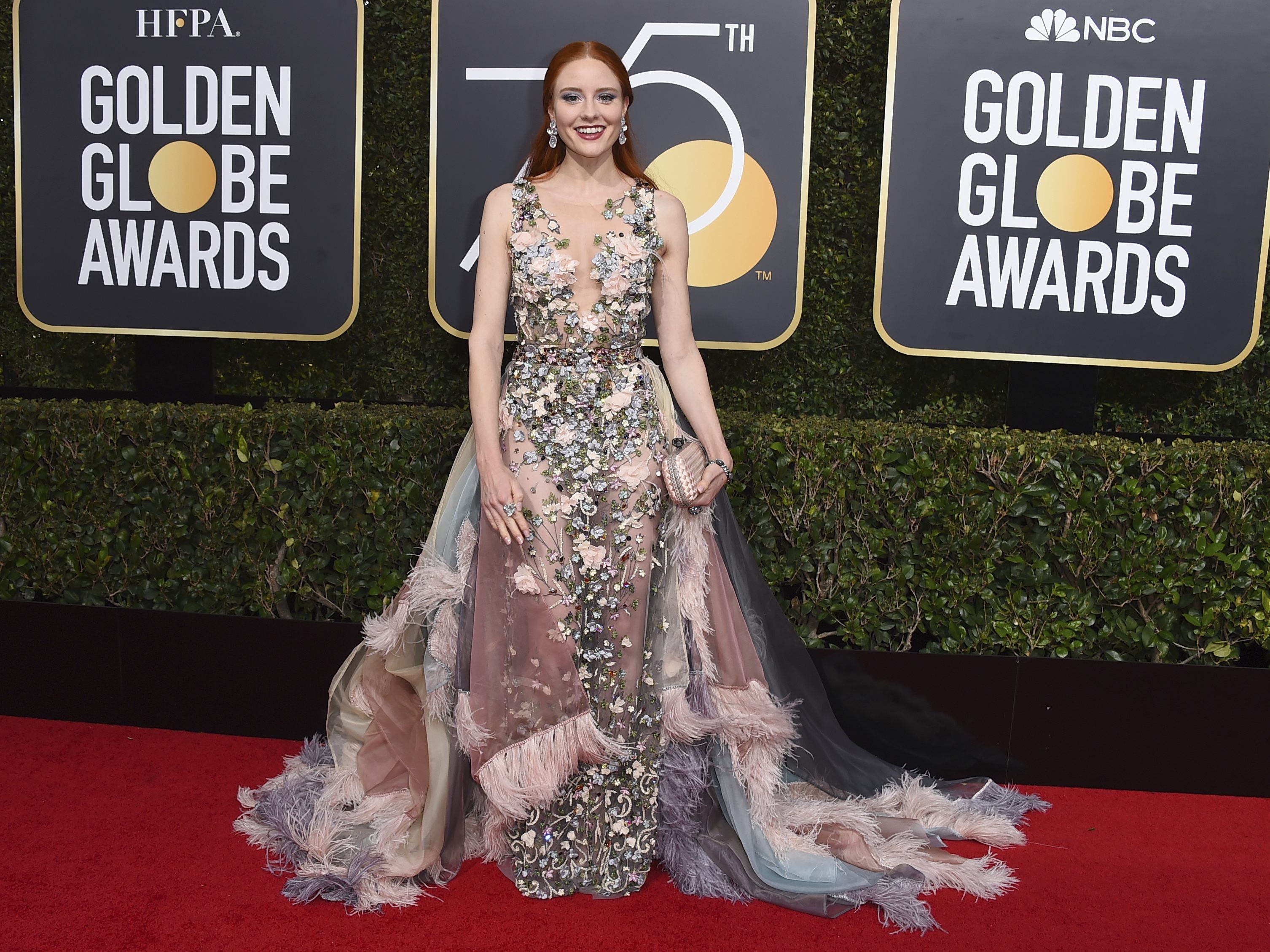 GNTM-Gewinnerin Barbara Meier kam in einem bunten Kleid zu den Golden Globes. GNTM-Gewinnerin Barbara Meier kam in einem bunten Kleid zu den Golden Globes.