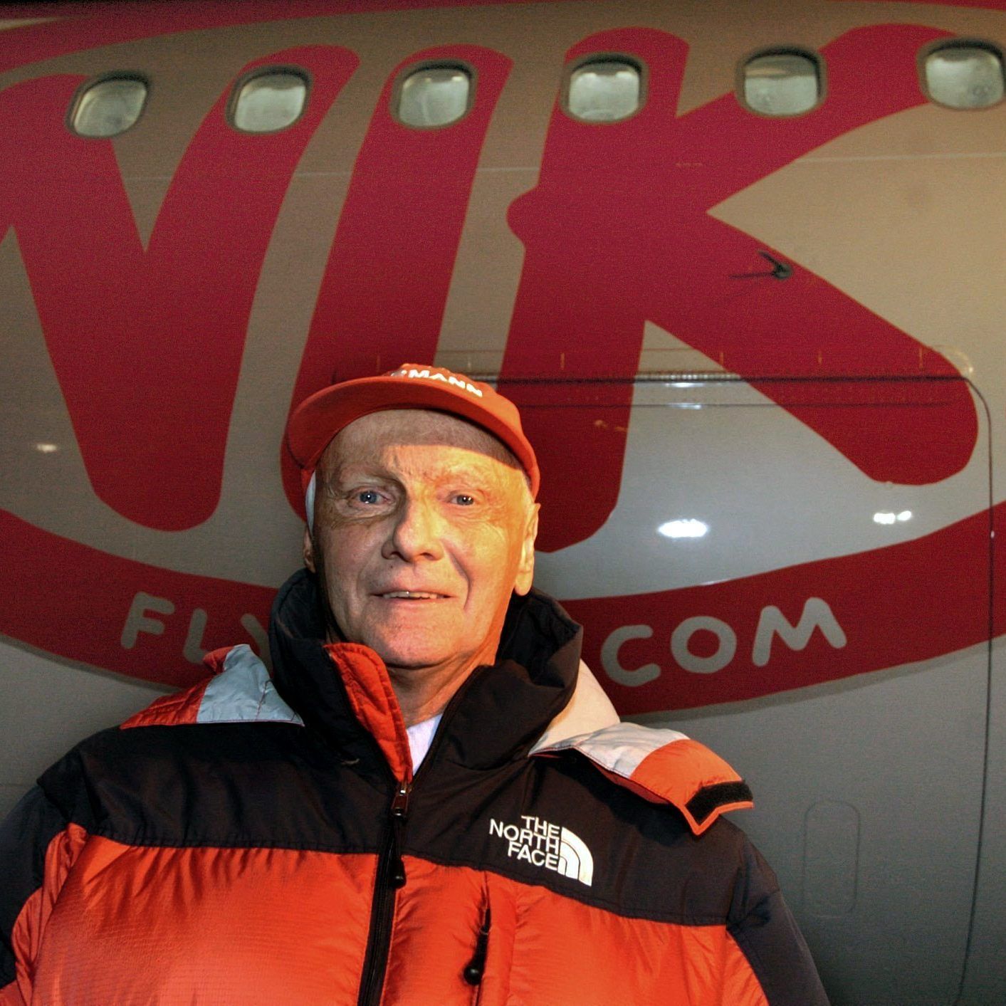 Womöglich greift Lauda beim neuen Angebot tiefer in die Tasche.