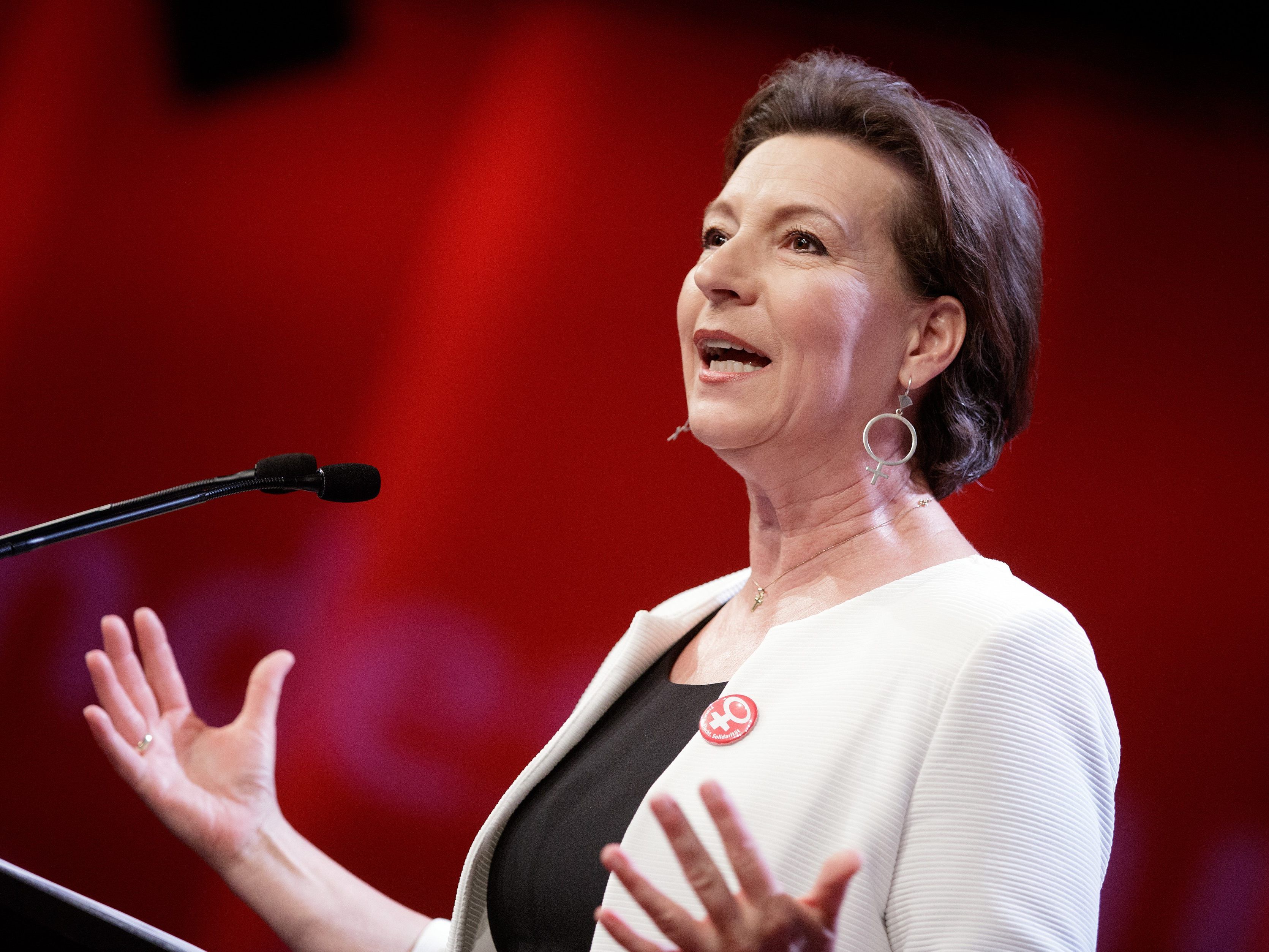 Gabriele Heinisch-Hosek kritisiert den geplanten Familienbonus.