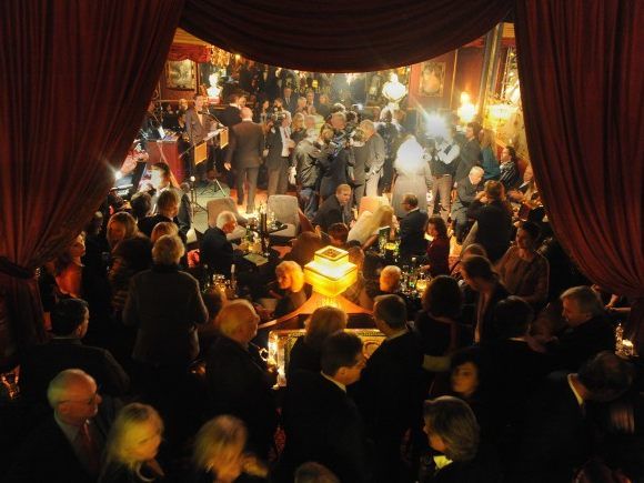 Der Sanierungsplan für die Wiener "Eden Bar" wurde angenommen. Der Sanierungsplan für die Wiener "Eden Bar" wurde angenommen.