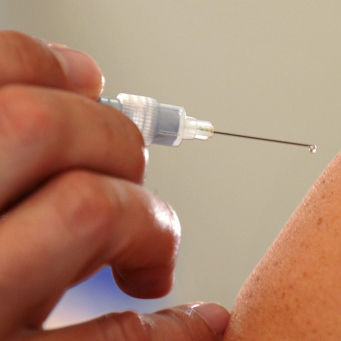 Die Masern-Mumps-Röteln-Impfung ist in Österreich für alle Altersgruppen kostenfrei.