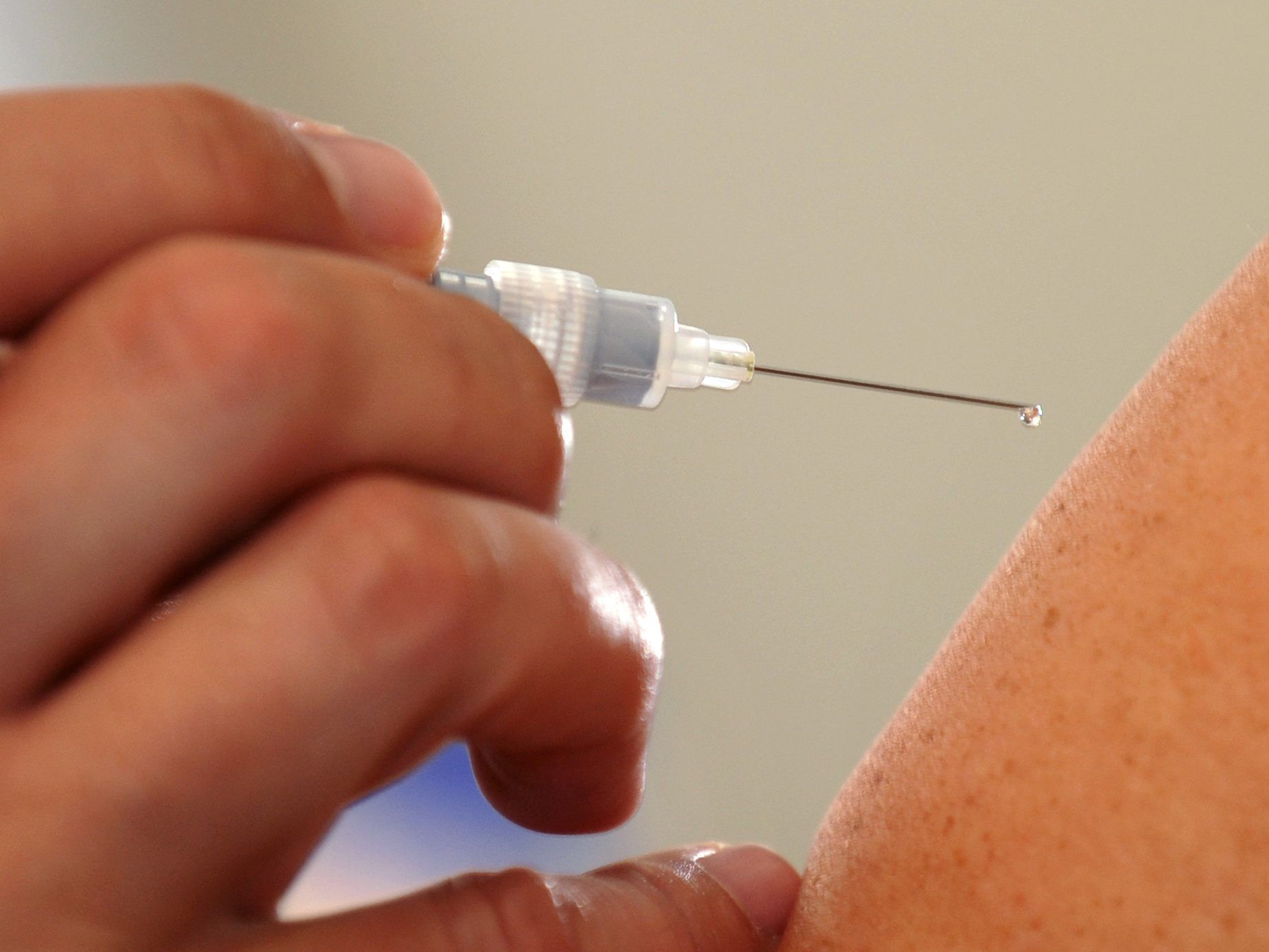 Die Masern-Mumps-Röteln-Impfung ist in Österreich für alle Altersgruppen kostenfrei.