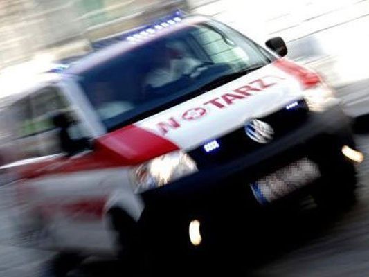 Ein 41-Jähriger hat sich bei einem Unfall mehrere Finger abgetrennt