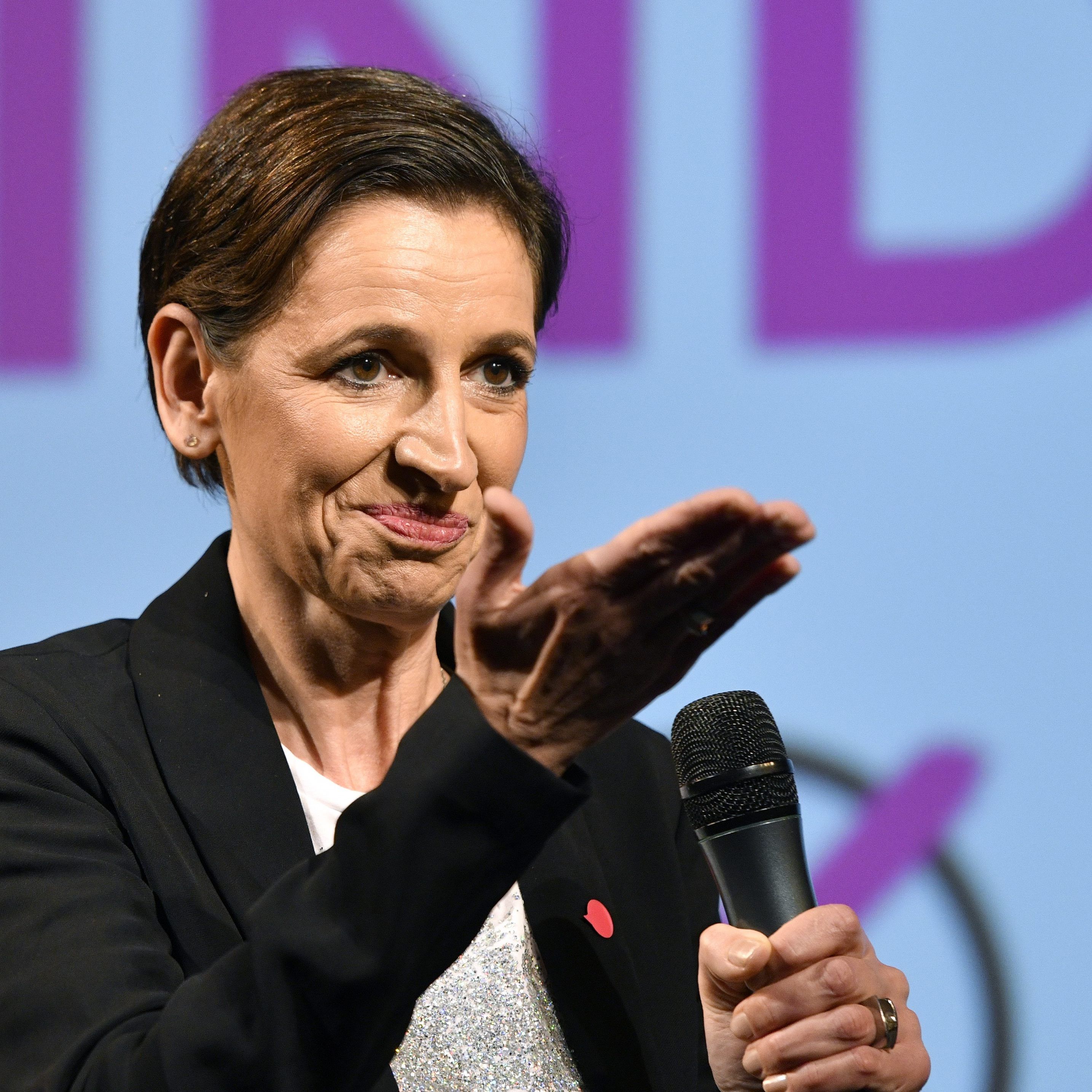 NEOS-Spitzenkandidatin Indra Collini beim Wahlkampfauftakt in Niederösterreich