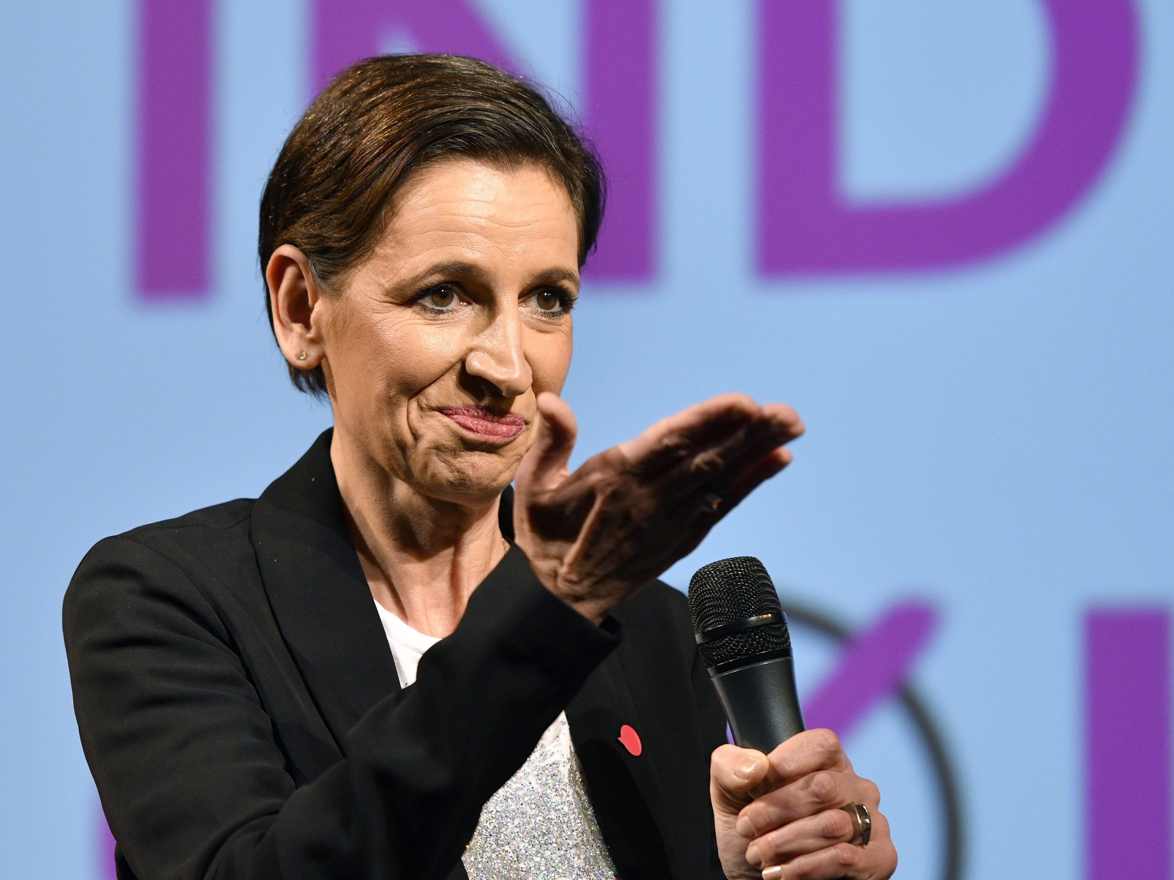 NEOS-Spitzenkandidatin Indra Collini beim Wahlkampfauftakt in Niederösterreich NEOS-Spitzenkandidatin Indra Collini beim Wahlkampfauftakt in Niederösterreich