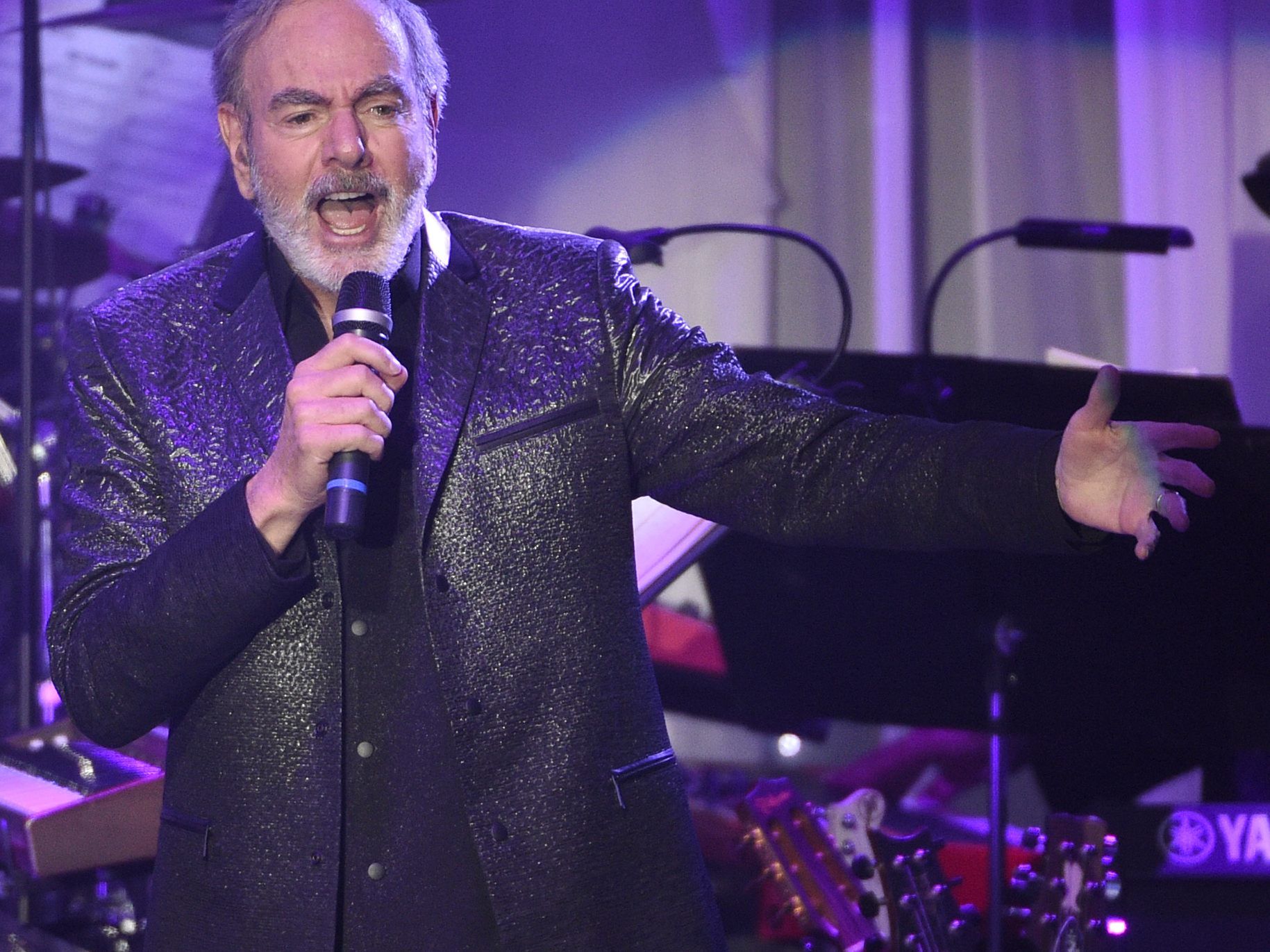 Bei Neil Diamond wurde Parkinson diagnostiziert. Bei Neil Diamond wurde Parkinson diagnostiziert.