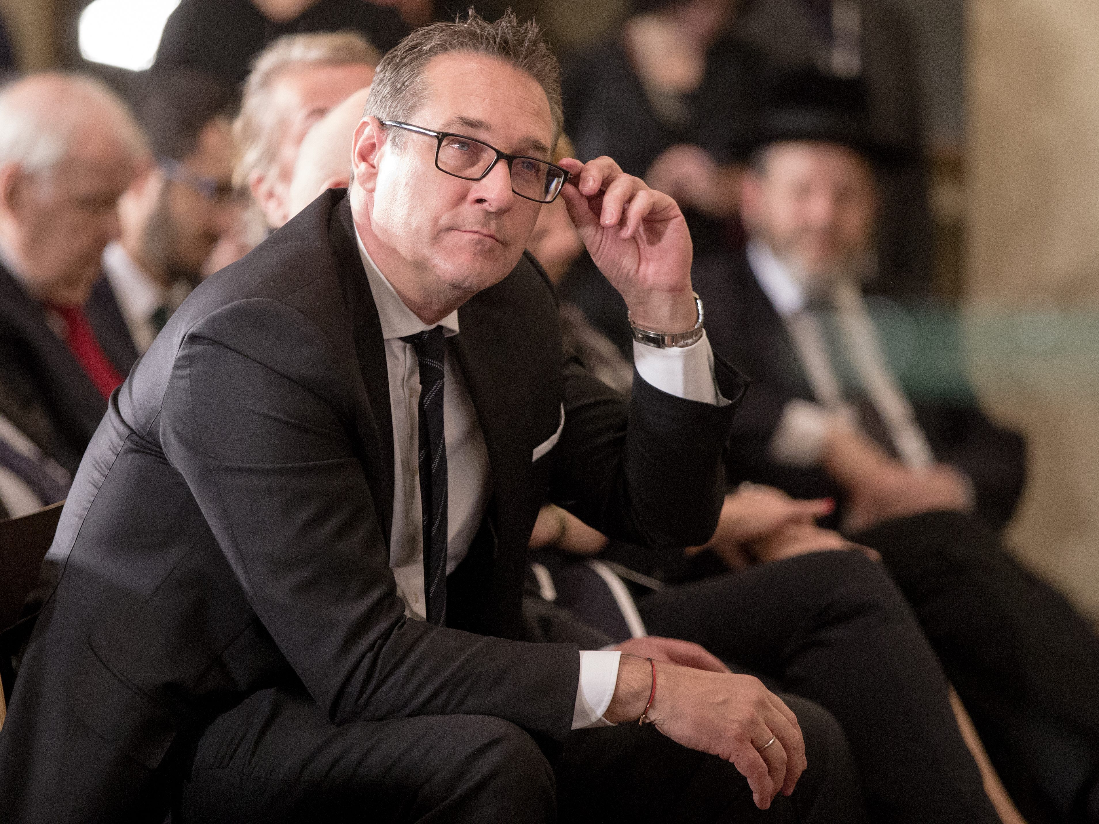 Weitere Infos rund um den Wanzenfund wurden bekannt Weitere Infos rund um den Wanzenfund wurden bekannt