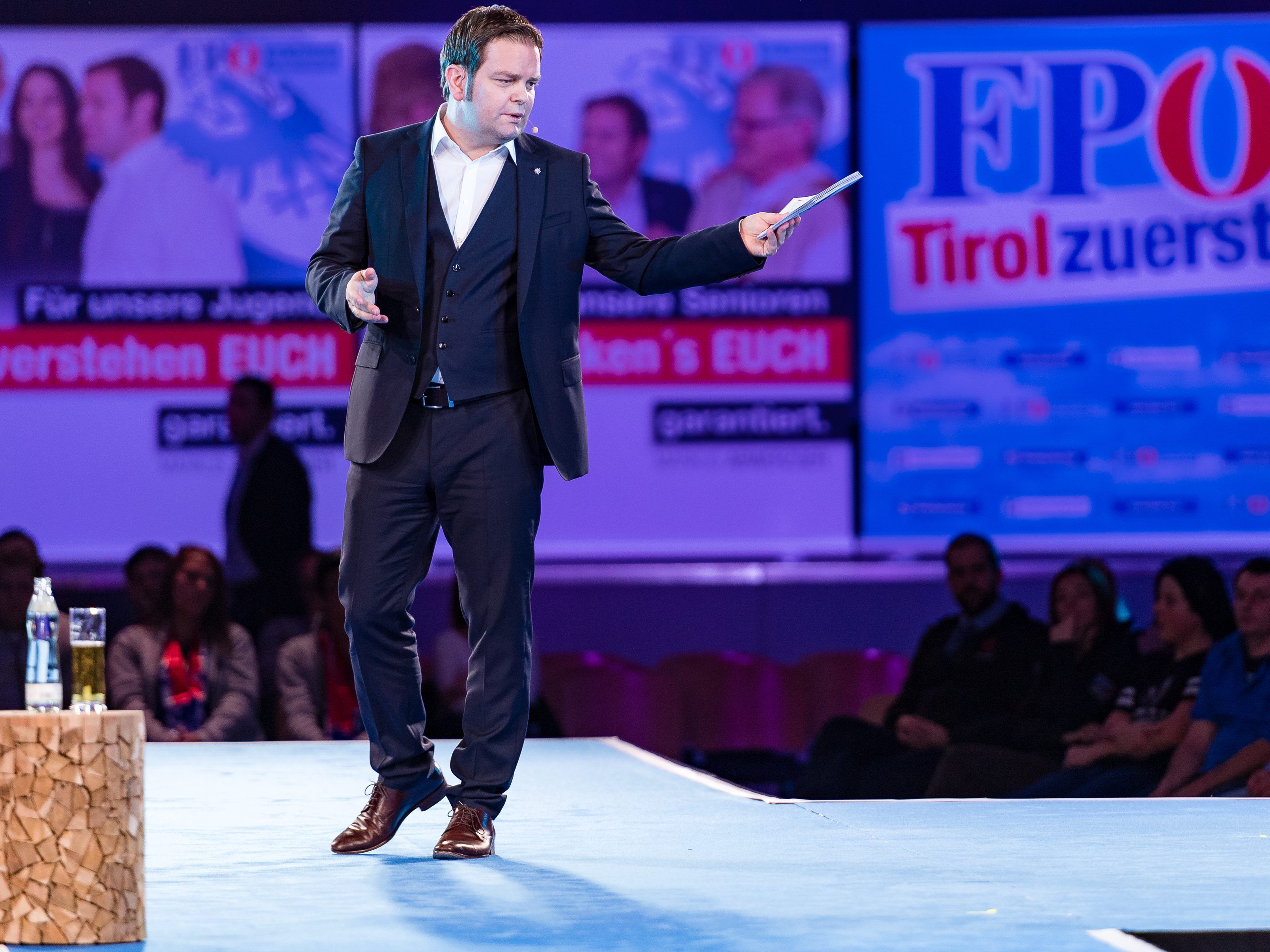 FPÖ-Spitzenkandidat Abwerzger beim Wahlkampfauftakt in Tirol.