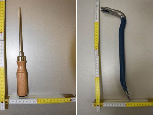 Bei den Männern wurde Bargeld, Einbruchswerkzeug und ein gefälschter Ausweis sichergestellt.