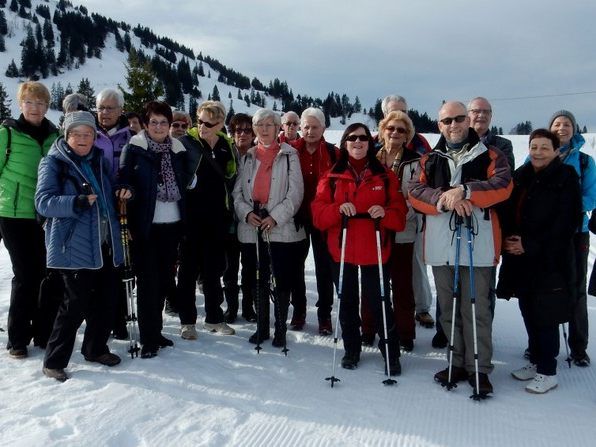 fröhliche Wandergruppe fröhliche Wandergruppe