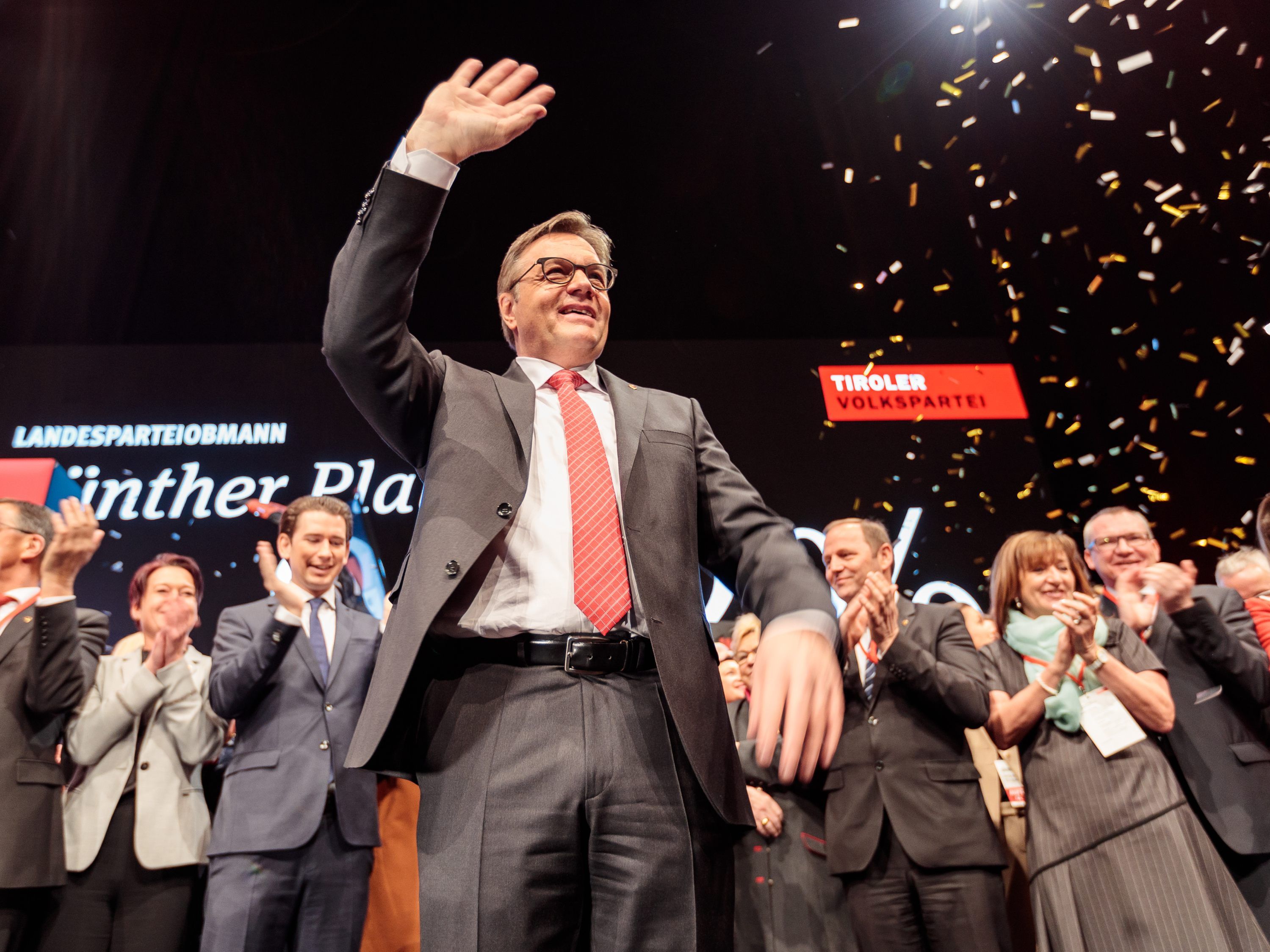 Mit einem Traum-Ergebnis Günther Platter bleibt Vorsitzender der Tiroler ÖVP.