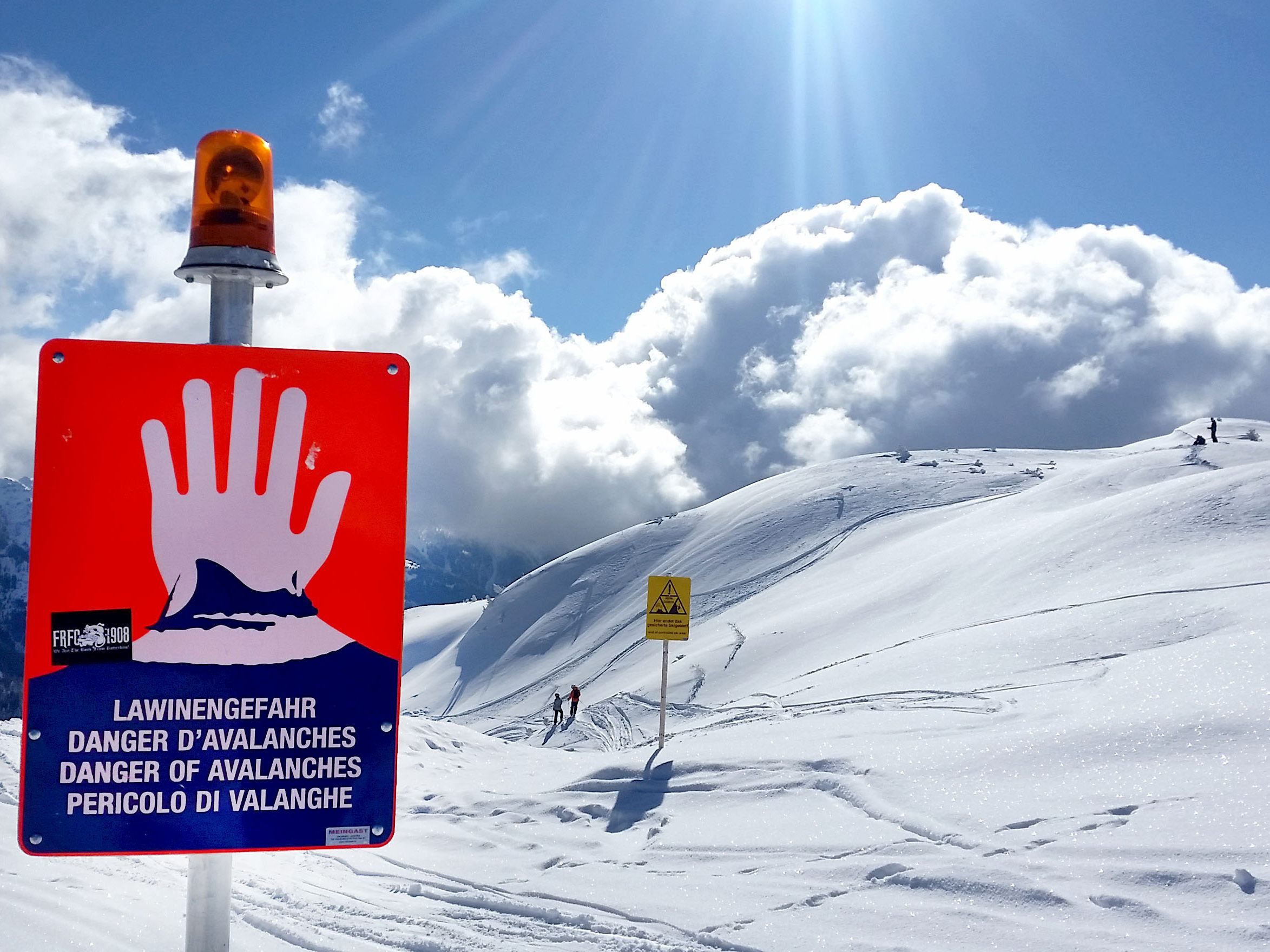 Der Deutsche starb bei einem Lawinenabgang in Tirol.