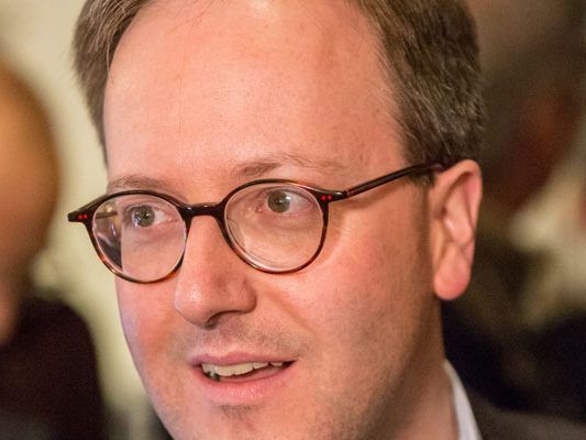 Oberhofer will mit den NEOS in den Tiroler Landtag einziehen. Oberhofer will mit den NEOS in den Tiroler Landtag einziehen.