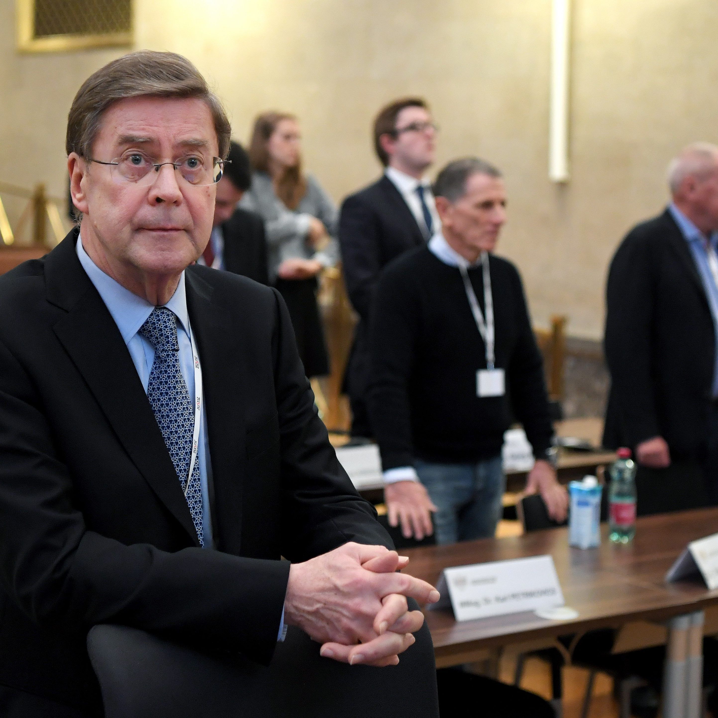 Die Einvernahme Petrikovics wird fortgesetzt.