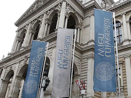 Auf der Universität werden neue Zugangsbeschränkungen eingeführt.