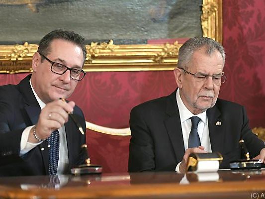 Van der Bellen richtet mahnende Worte an Strache Van der Bellen richtet mahnende Worte an Strache
