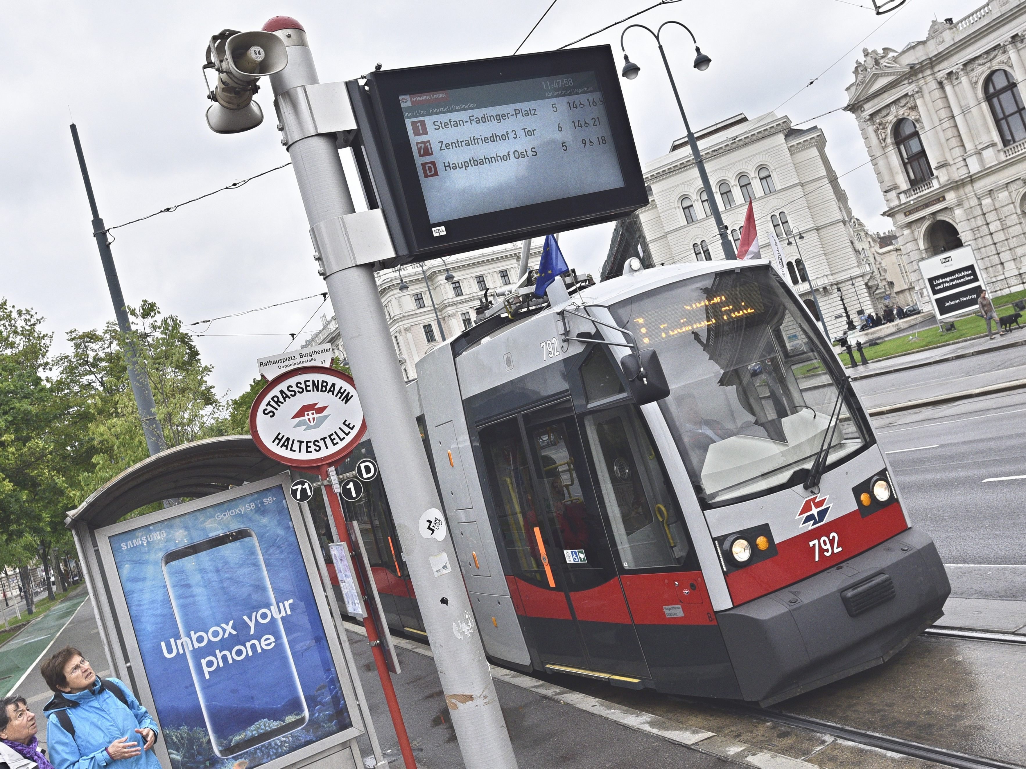 Zahlreiche Wiener Straßenbahnlinien sind von dem Gleisschaden am Ring betroffen.