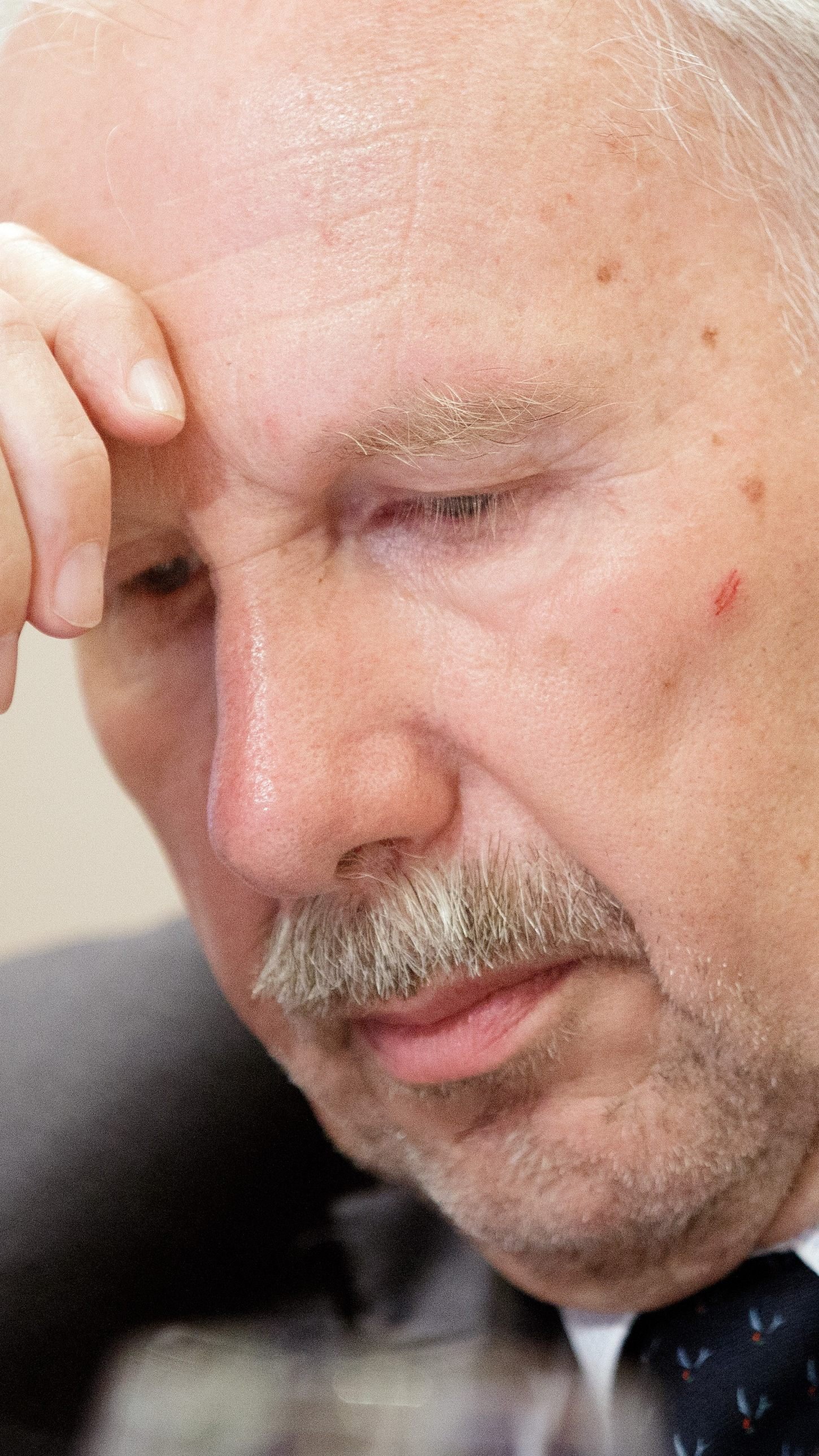 EZB-Ratsmitglied: US-Finanzministerium will Dollar bewusst niedrig halten.