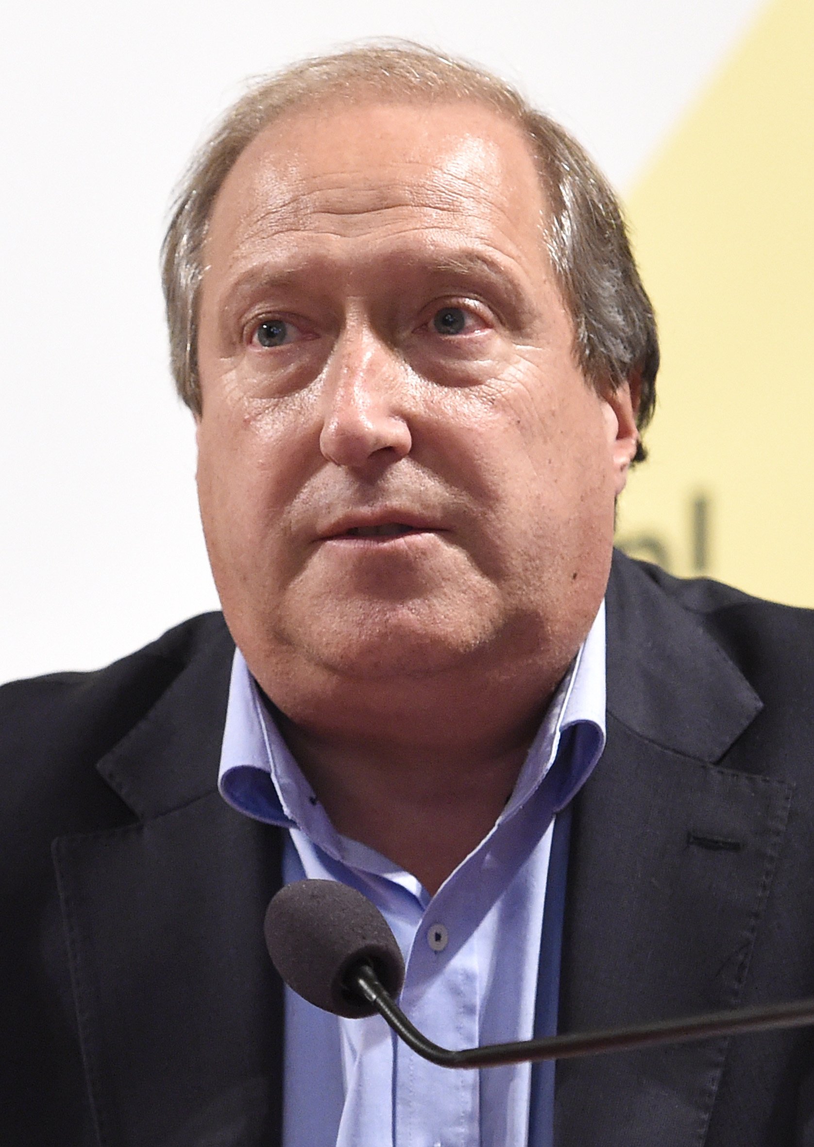 ABD0116_20151111 - WIEN - 
STERREICH: Grn-Landesrat Rolf Holub am Mittwoch, 11. November 2015, whrend einer PK nach einer Sitzung der Klimaschutzlandesrte anl. der UN-Klimakonferenz im Rathaus in Wien. - FOTO: APA/HELMUT FOHRINGER