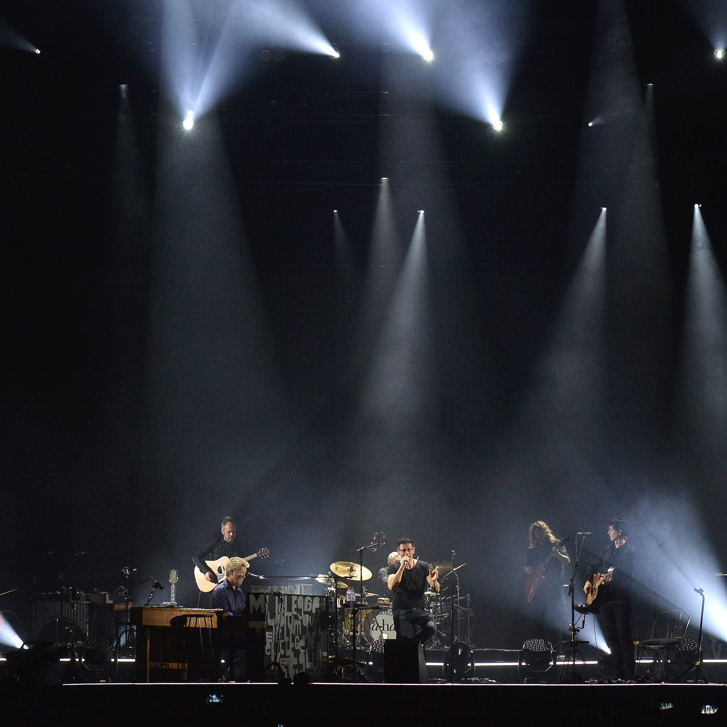 Rund 5.000 Fans ließen sich in der Stadthalle von Songs im neuen Soundkleid begeistern.
