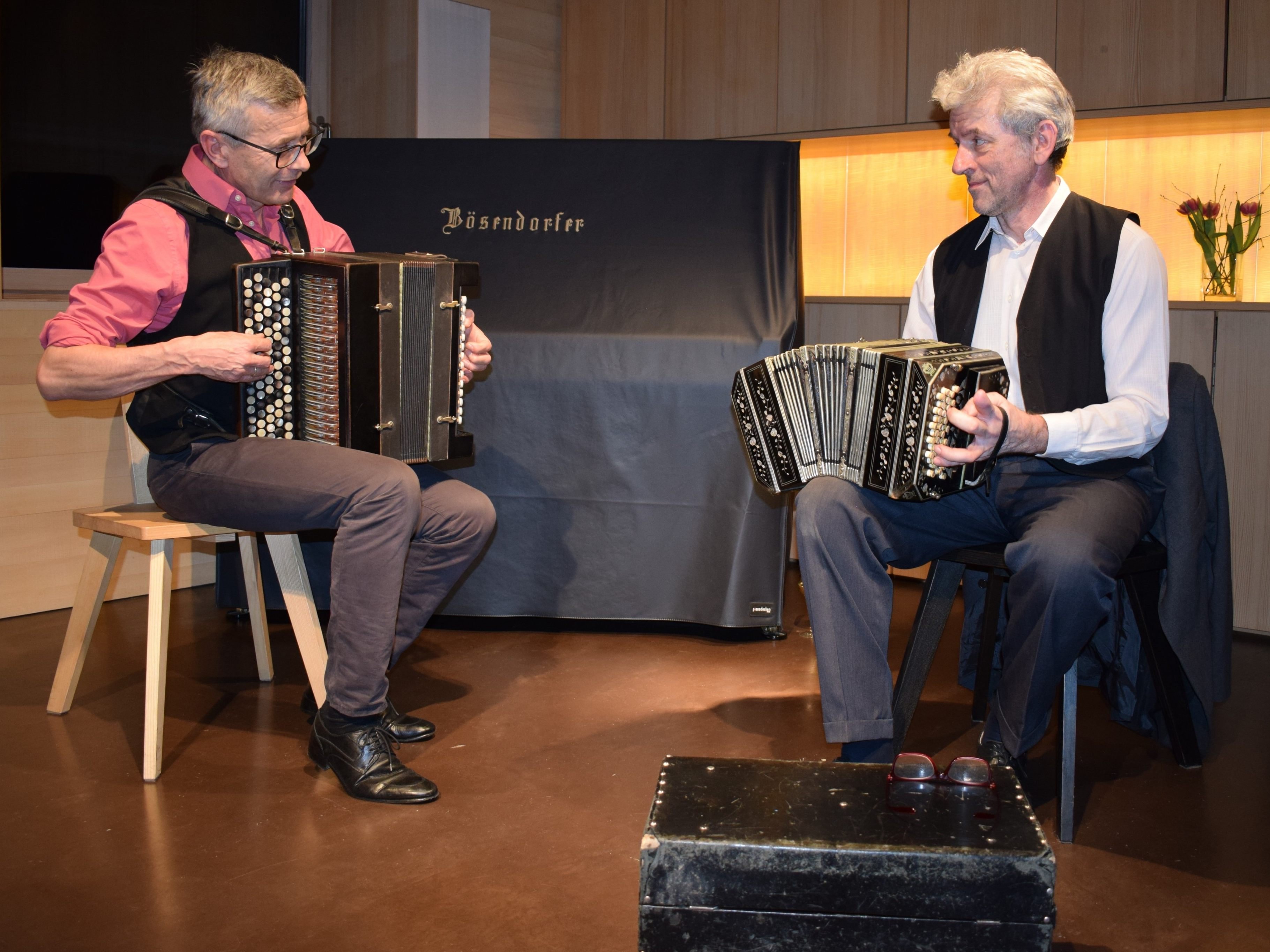 Ausnahmekünstler: das Grazer Duo „Melancolibris“.