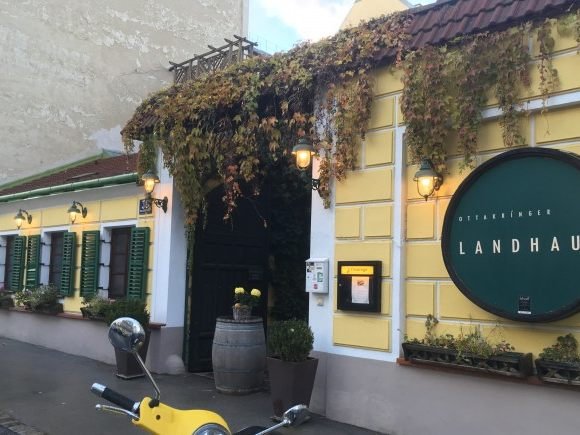 Das Ottakringer Landhaus wurde abgerissen. Das Ottakringer Landhaus wurde abgerissen.