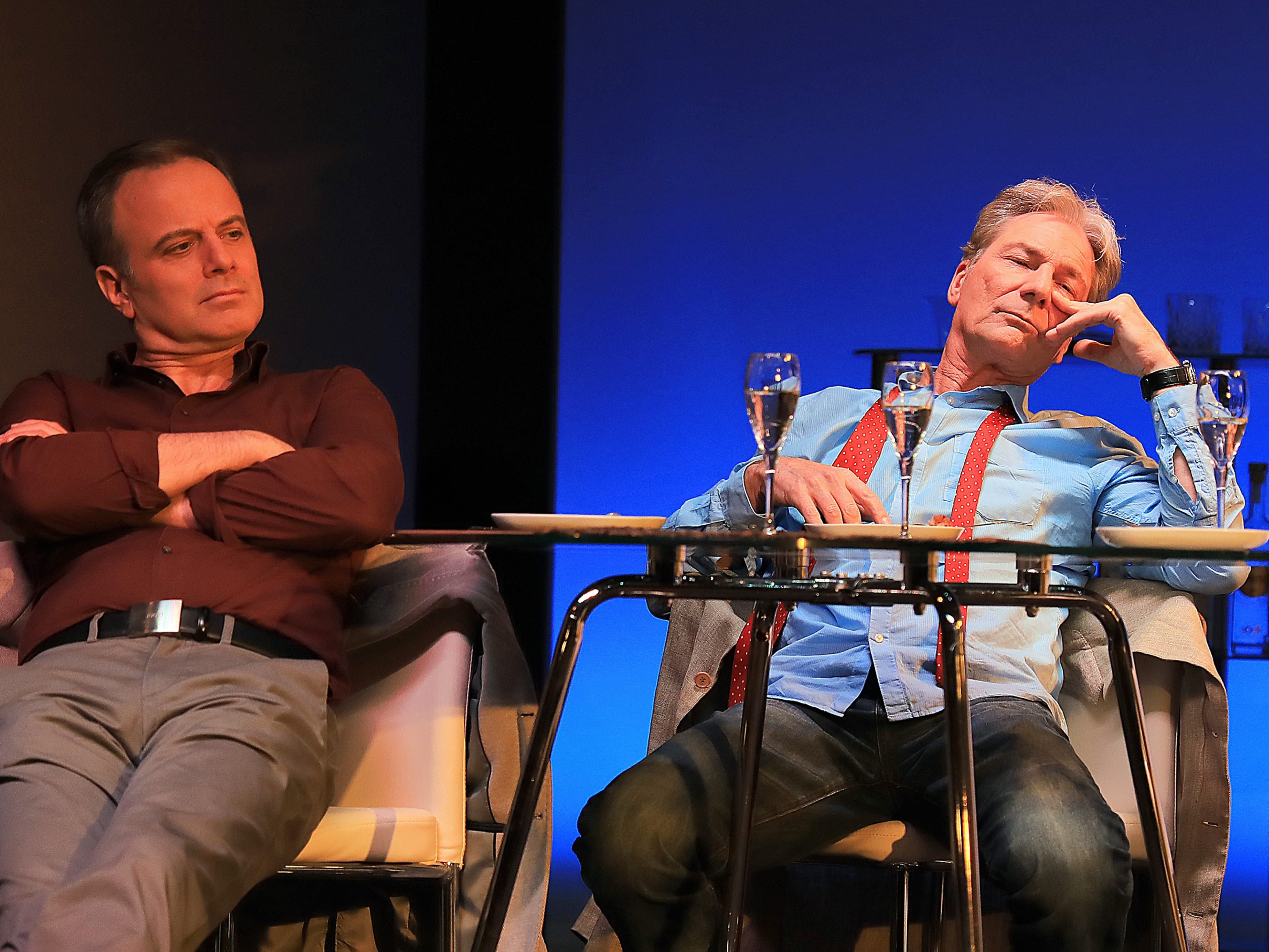 Männerprobleme im Theater Center Forum.