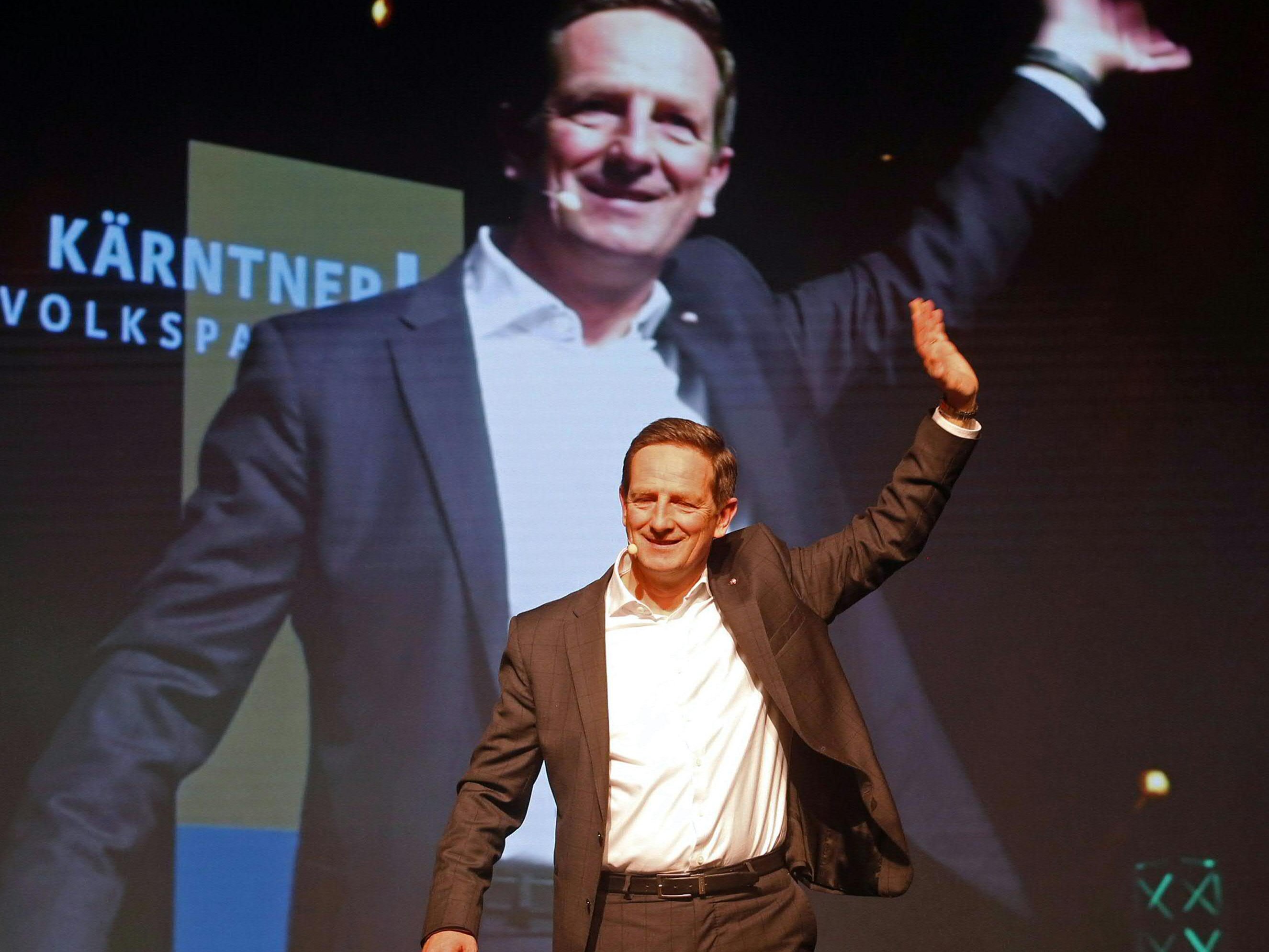 ÖVP-Spitzenkandidat Christian Benger kämpft kurz vor der Landtagswahl in Kärnten um jede Stimme.