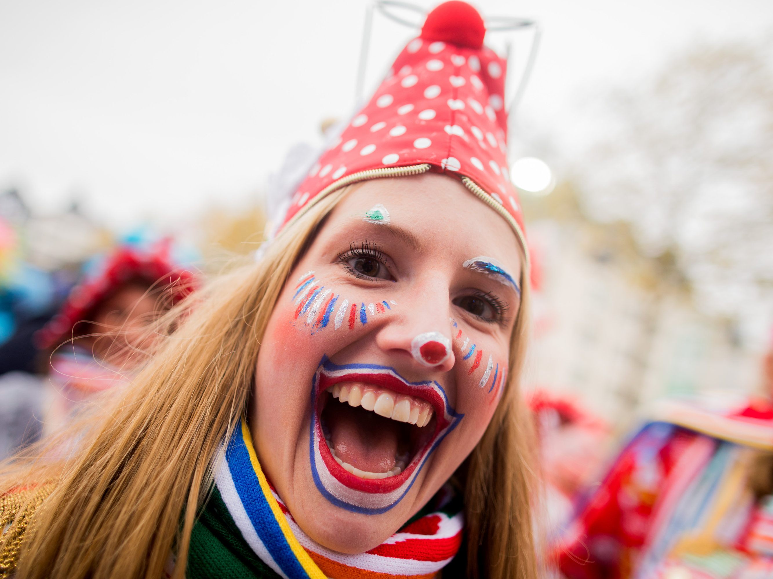 Verkleidungen gehören zu Fasching einfach dazu. Umso trauriger ist es, dass diese teils schwere Mängel aufweisen.