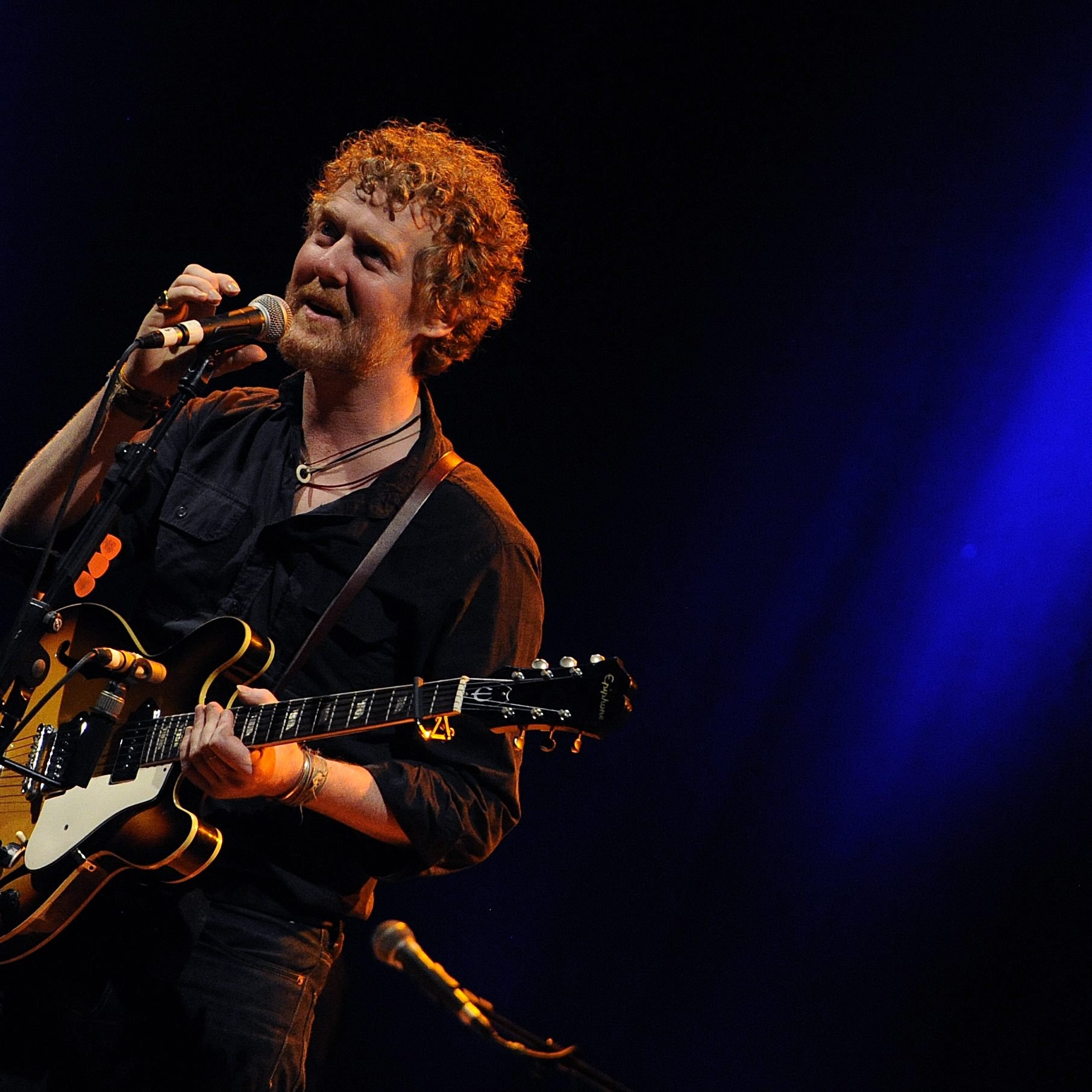 Glen Hansard gab am Sonntag ein Stelldichein im Wiener Gasometer.