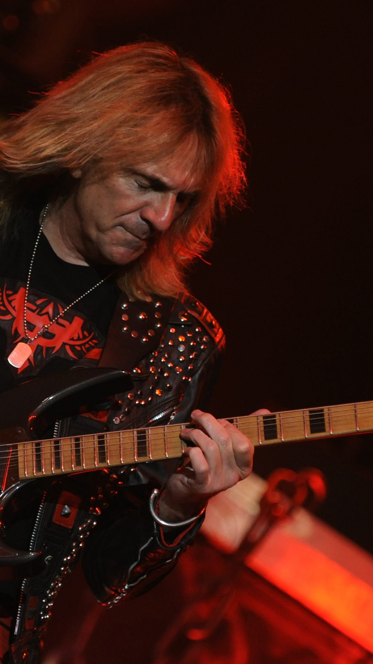 "Judas Priest"-Gitarrist Glenn Tipton leidet an Parkinson - für ihr Konzert in Wien ist das jedoch keine Absage.
