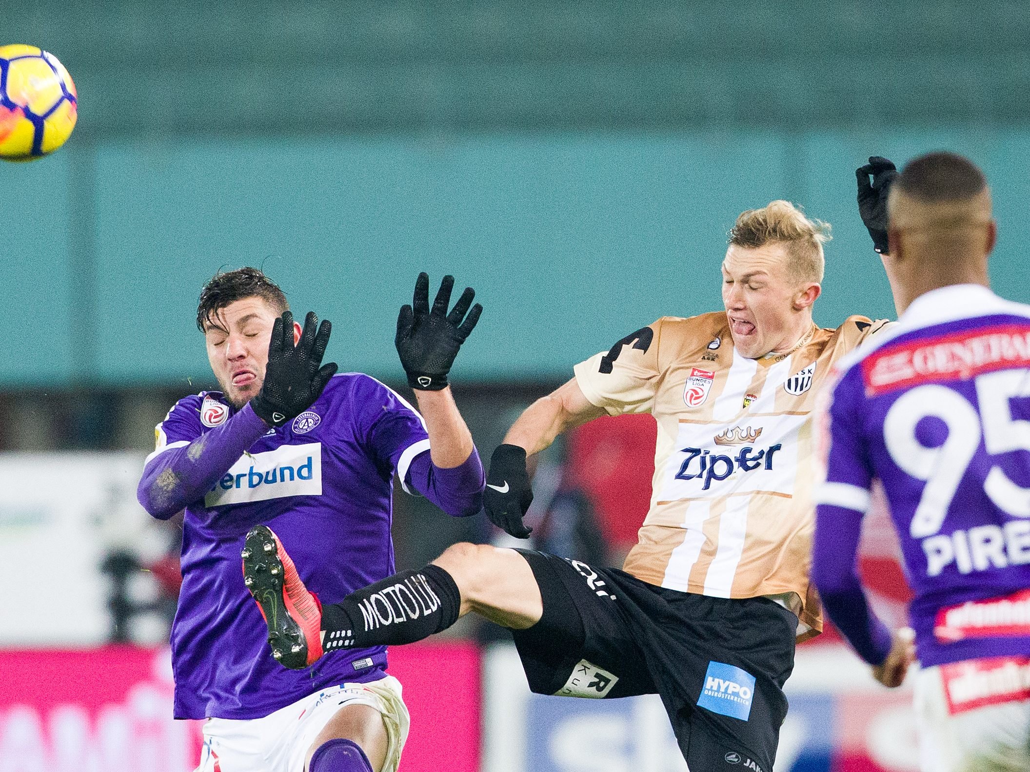 Als Austria-Fan musste man am Samstag beim Spiel gegen Linz beide Augen zukneifen, Als Austria-Fan musste man am Samstag beim Spiel gegen Linz beide Augen zukneifen,