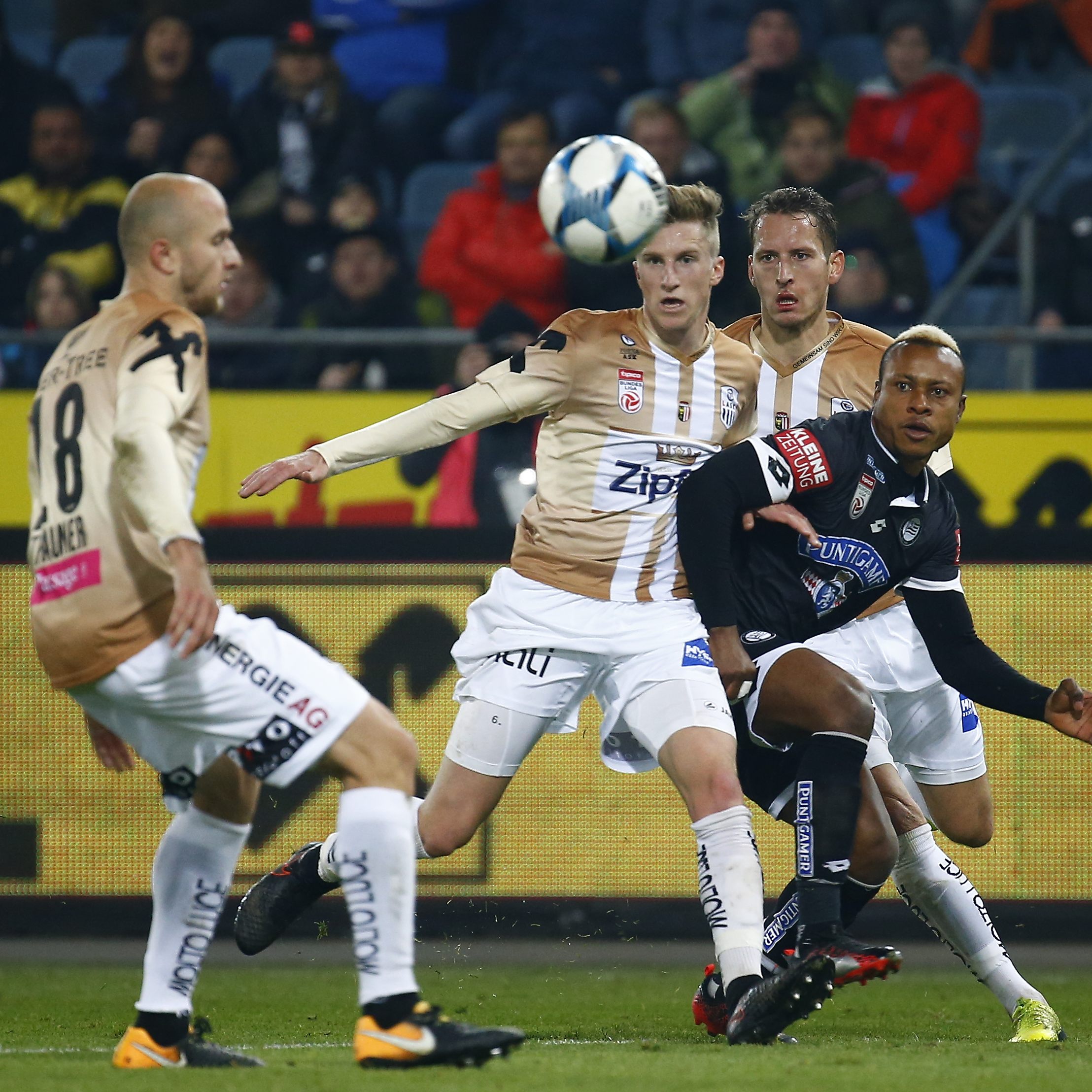 LIVE-Ticker zum Spiel LASK Linz gegen Sturm Graz ab 16.00 Uhr.