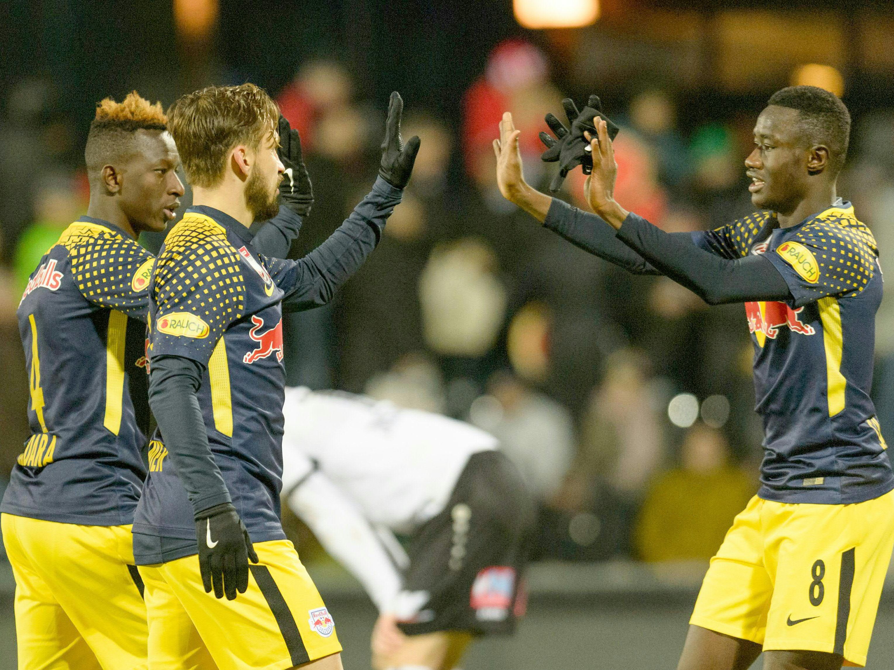 Real Sociedad gegen Red Bull Salzburg LIVE. Real Sociedad gegen Red Bull Salzburg LIVE.