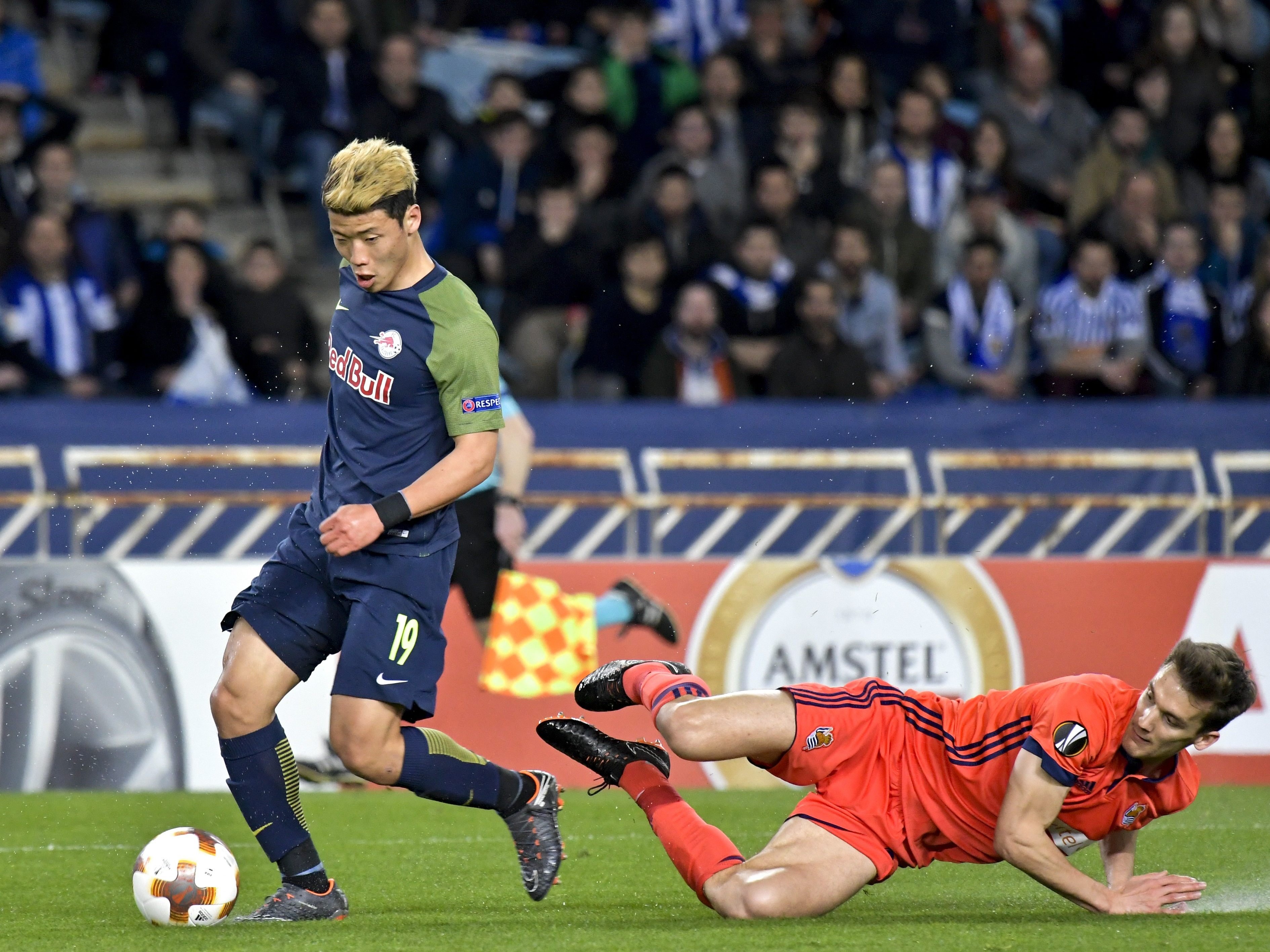 Hier wird das EL-Match zwischen Red Bull Salzburg und Real Sociedad im Live-Stream gezeigt.