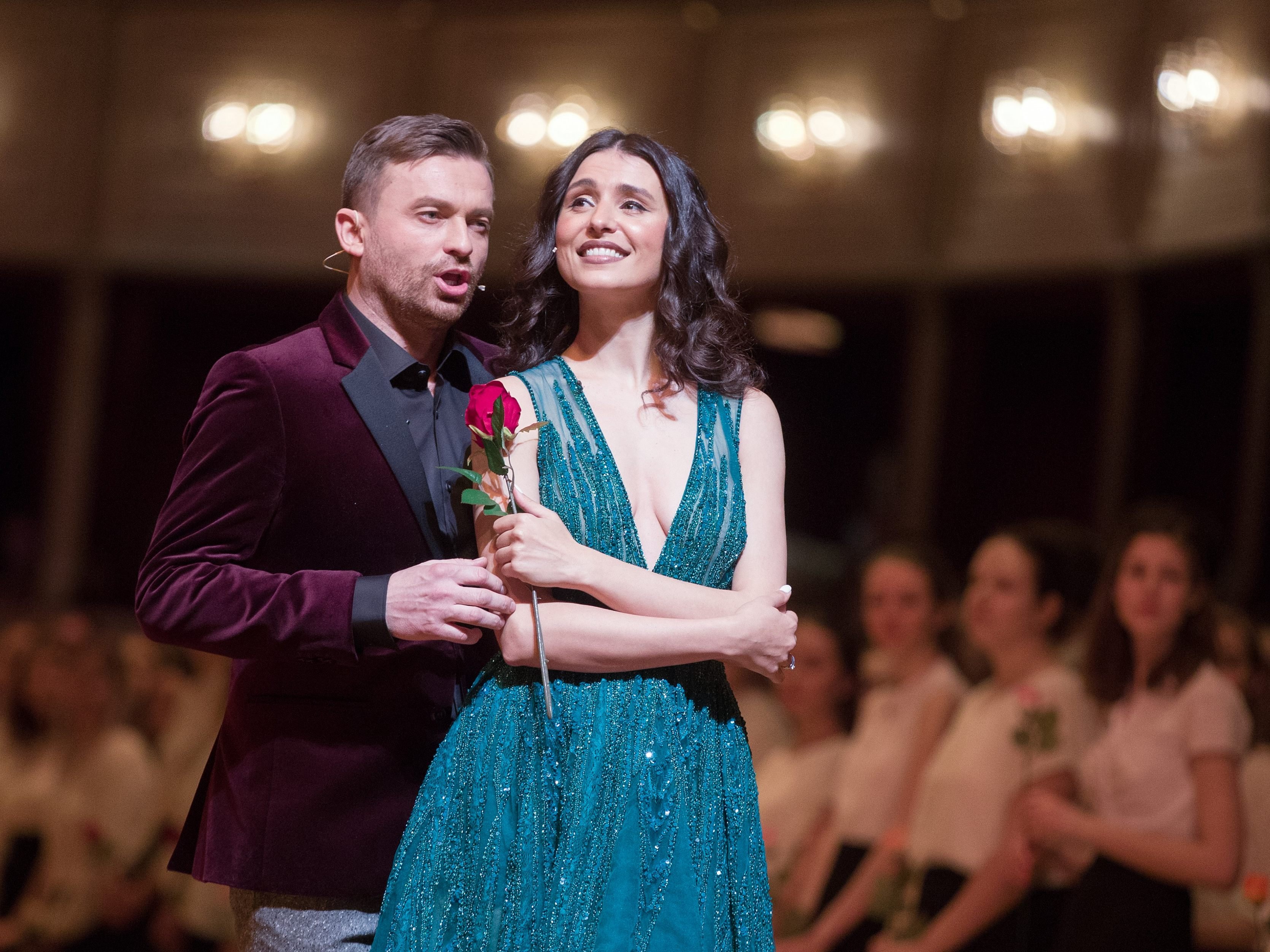 Tenor Pavol Breslik und Sopranistin Valentina Nafornita bei der generalprobe des Opernballs. Tenor Pavol Breslik und Sopranistin Valentina Nafornita bei der generalprobe des Opernballs.