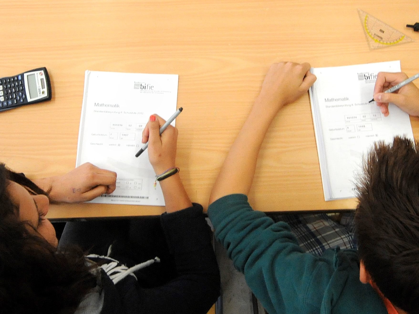 Jeder fünfte Schüler besucht eine Schule mit Benachteiligung. Jeder fünfte Schüler besucht eine Schule mit Benachteiligung.